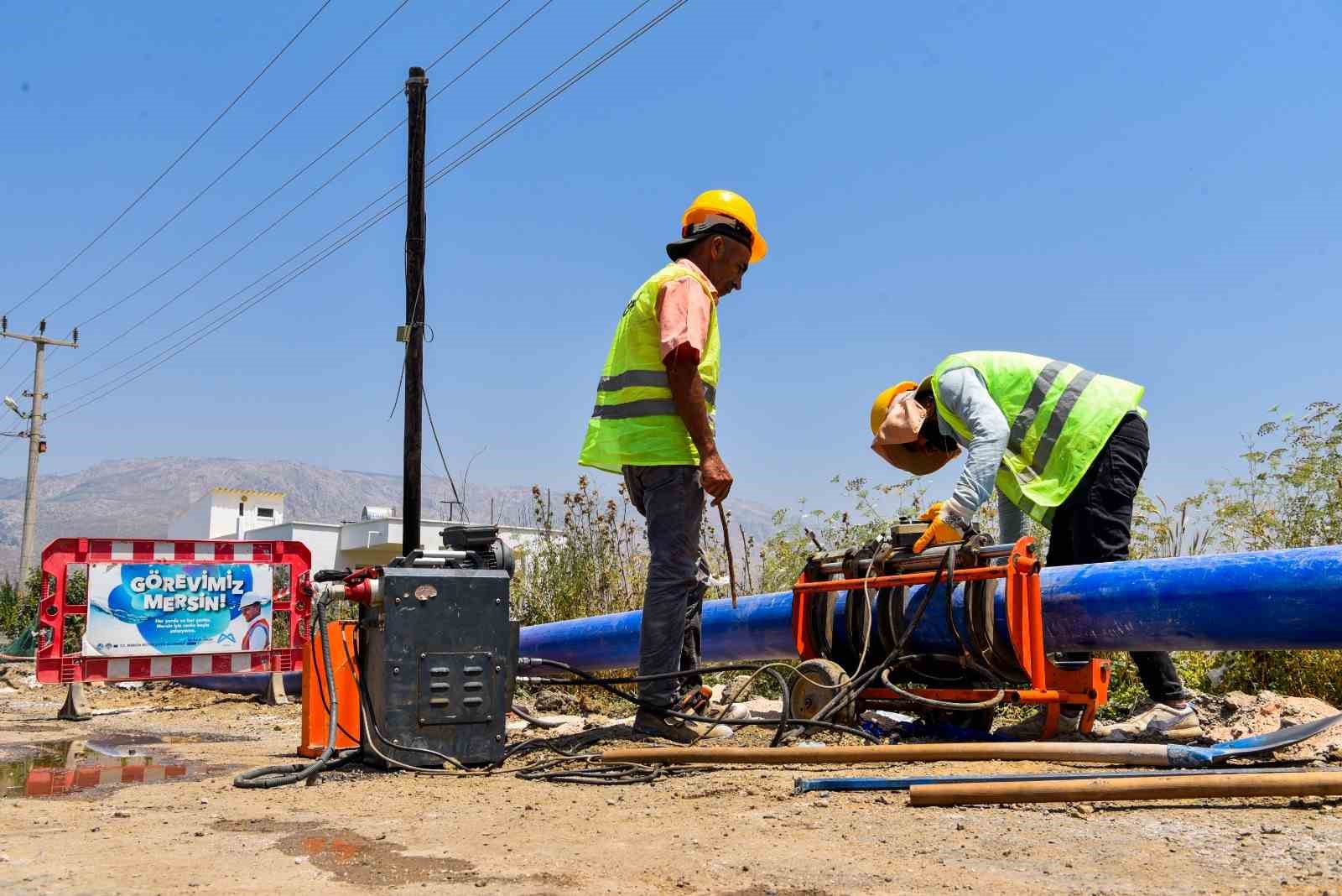 MESKİ’nin, Silifke’de başlattığı içme suyu iletim hattı çalışmaları sürüyor
