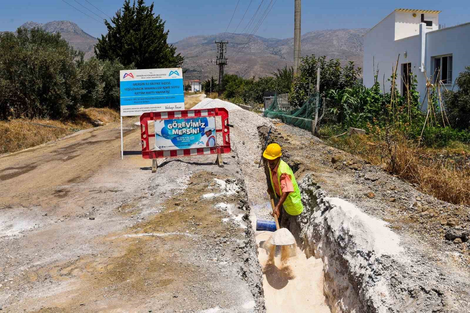 MESKİ’nin, Silifke’de başlattığı içme suyu iletim hattı çalışmaları sürüyor
