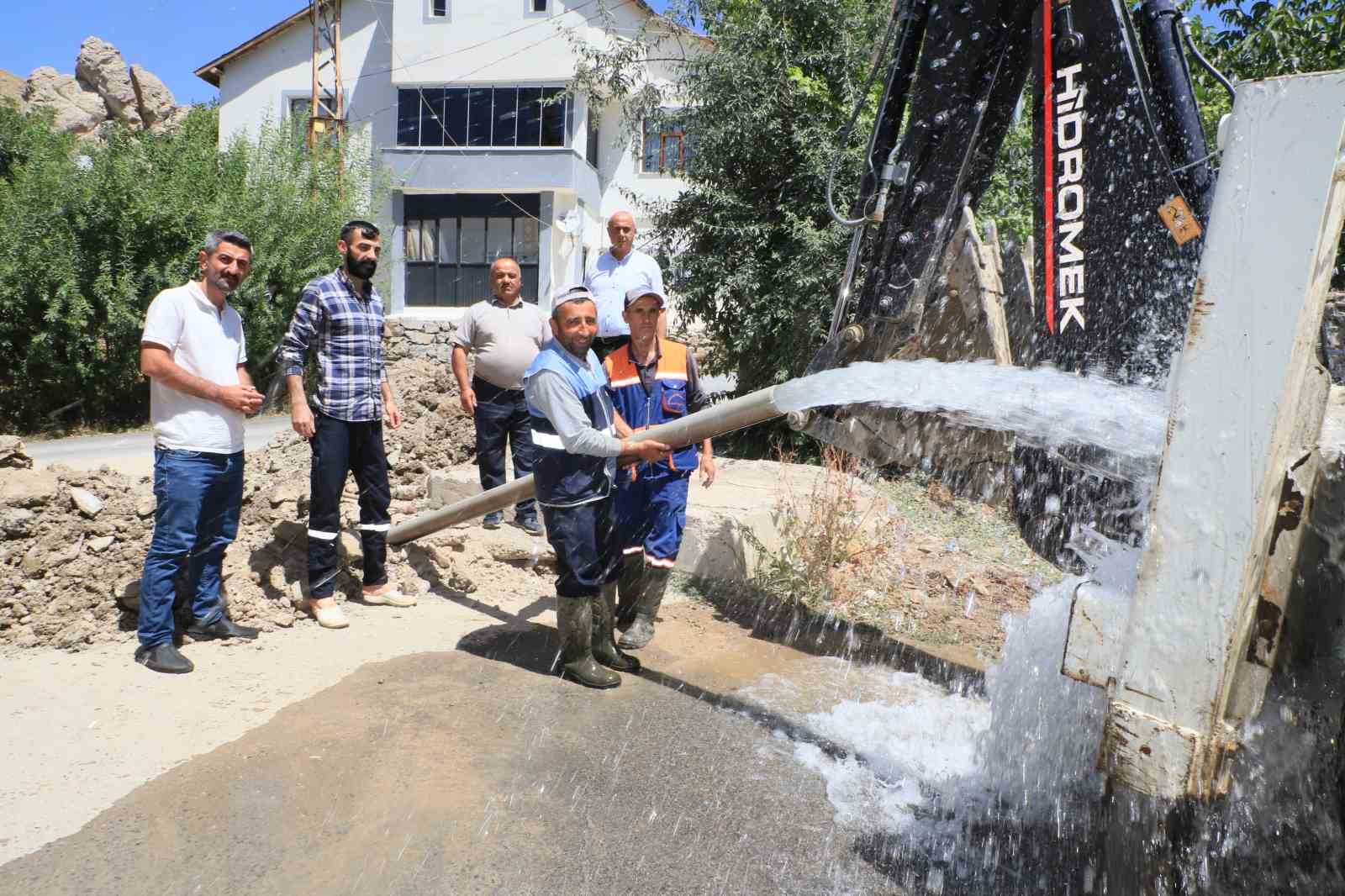 Hakkari’de 3 gün süren su arızası giderildi
