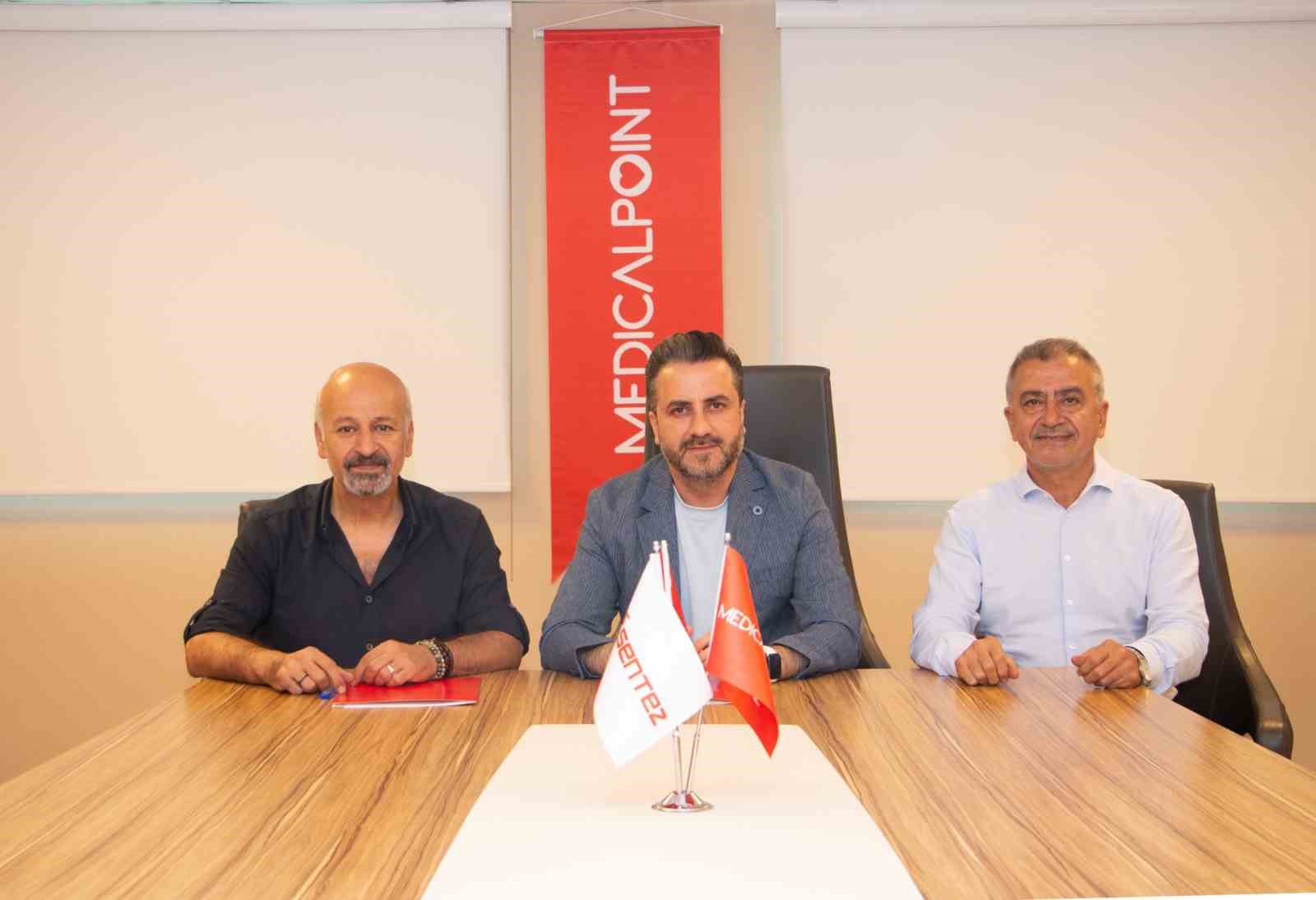 Medical Point, Merinos Voleybol Takımının sağlık sponsoru oldu
