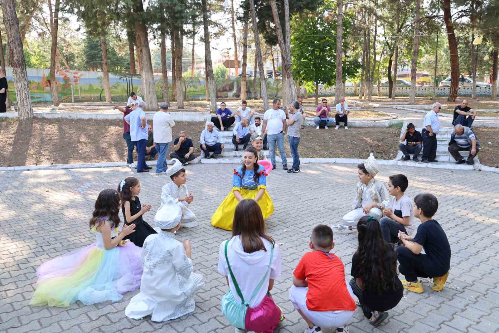 Kütahya Gediz’de festival etkinlikleri çerçevesinde 12 çocuk sünnet ettirildi
