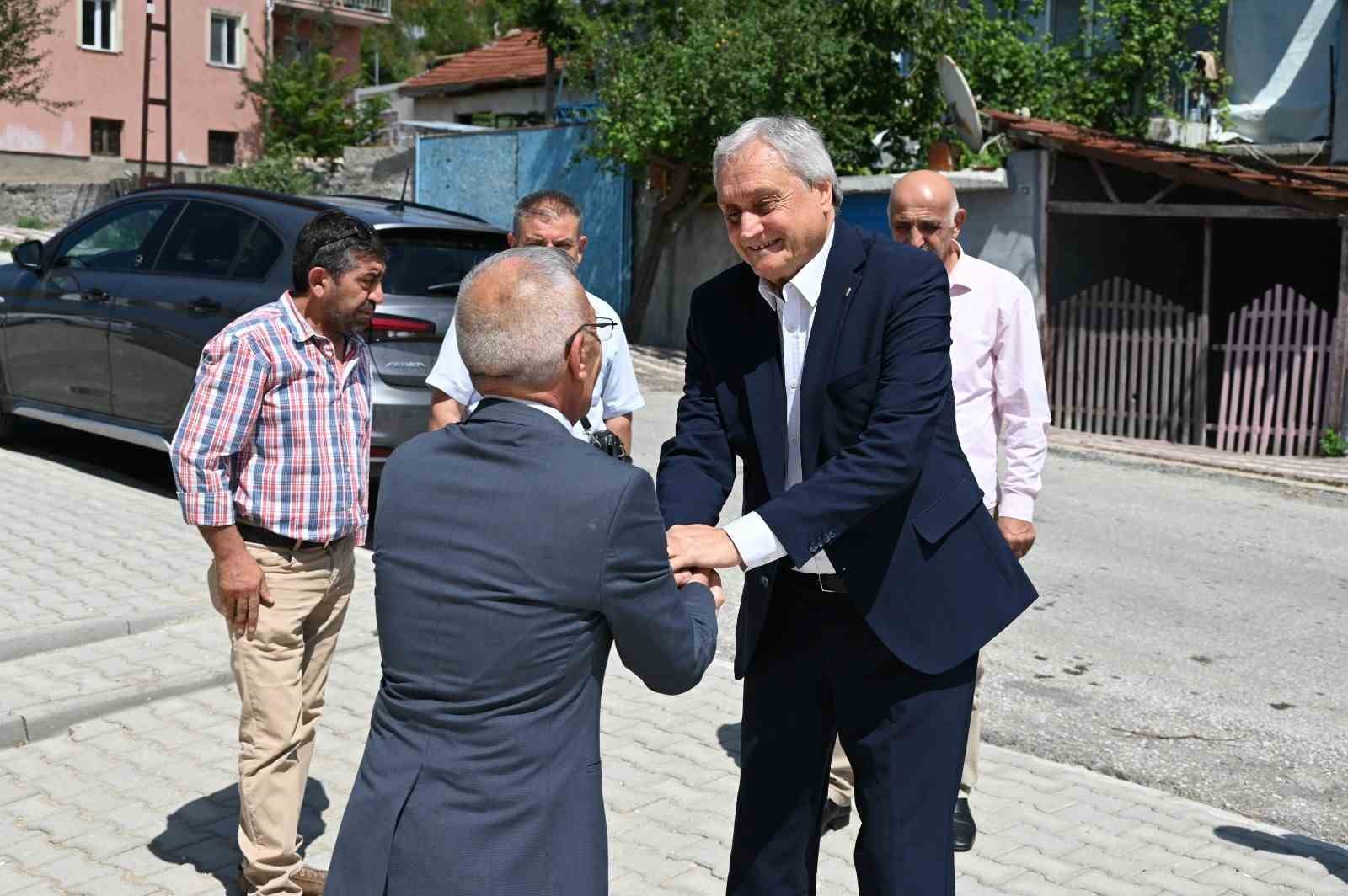 Bozüyük Cemevi’nden aşure ikramı
