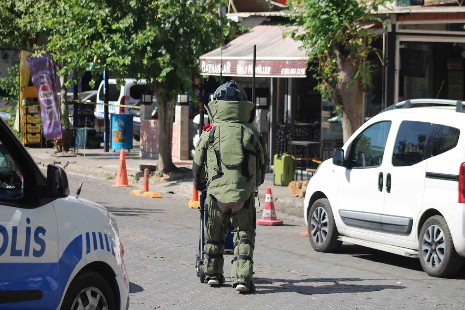 Balkondaki kadına polisten ‘şüpheli valiz’ uyarısı
