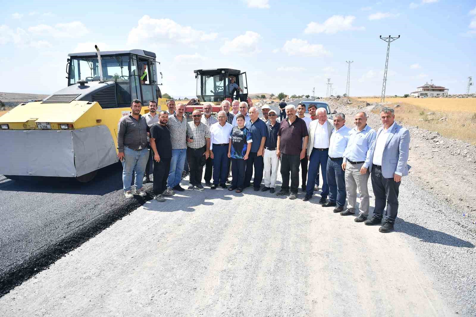 10 mahalleyi ilgilendiren yol hizmete açıldı
