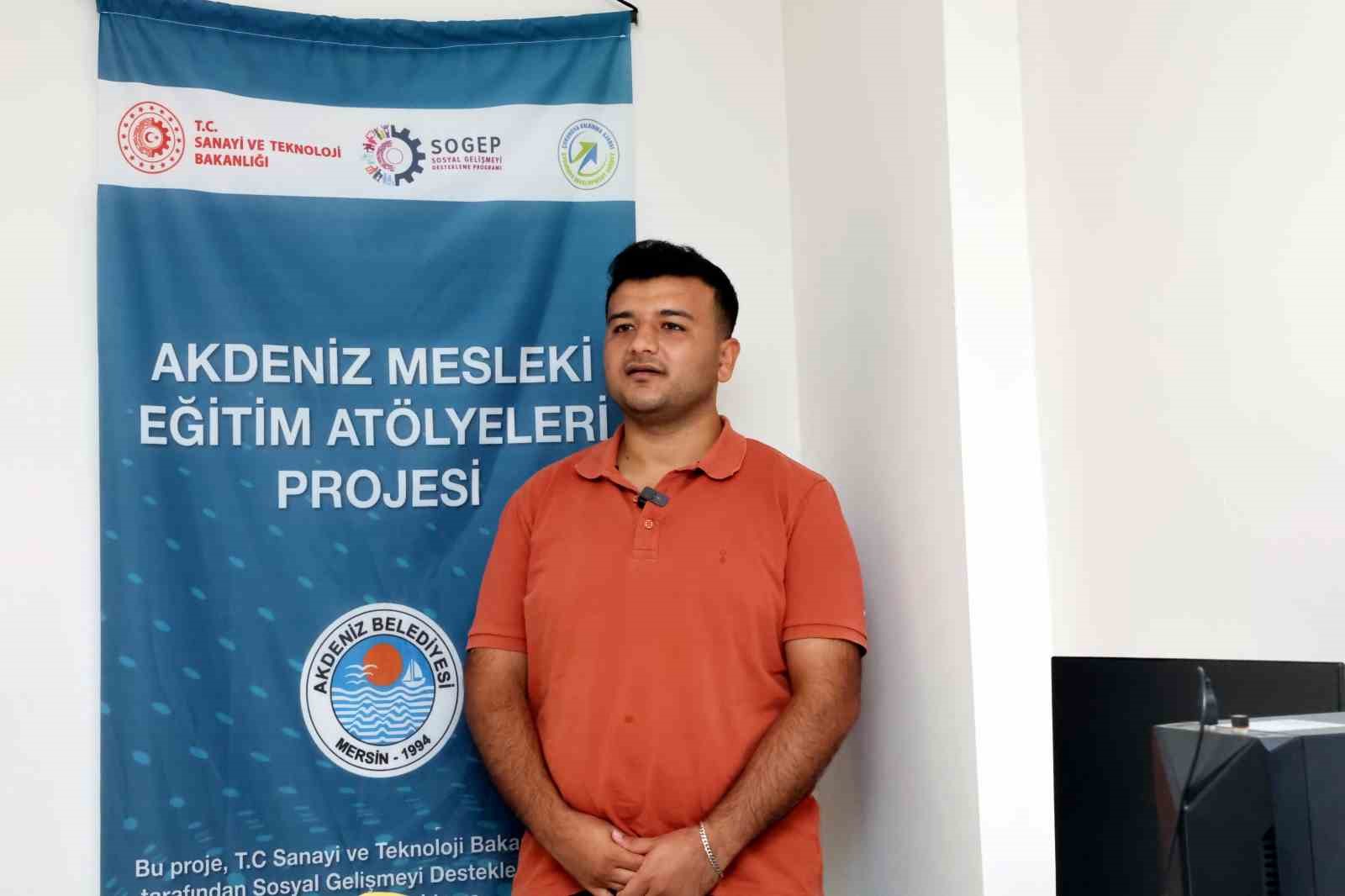 Akdeniz Belediyesi Proje Eğitim Merkezi, gençlere meslek kazandırıyor
