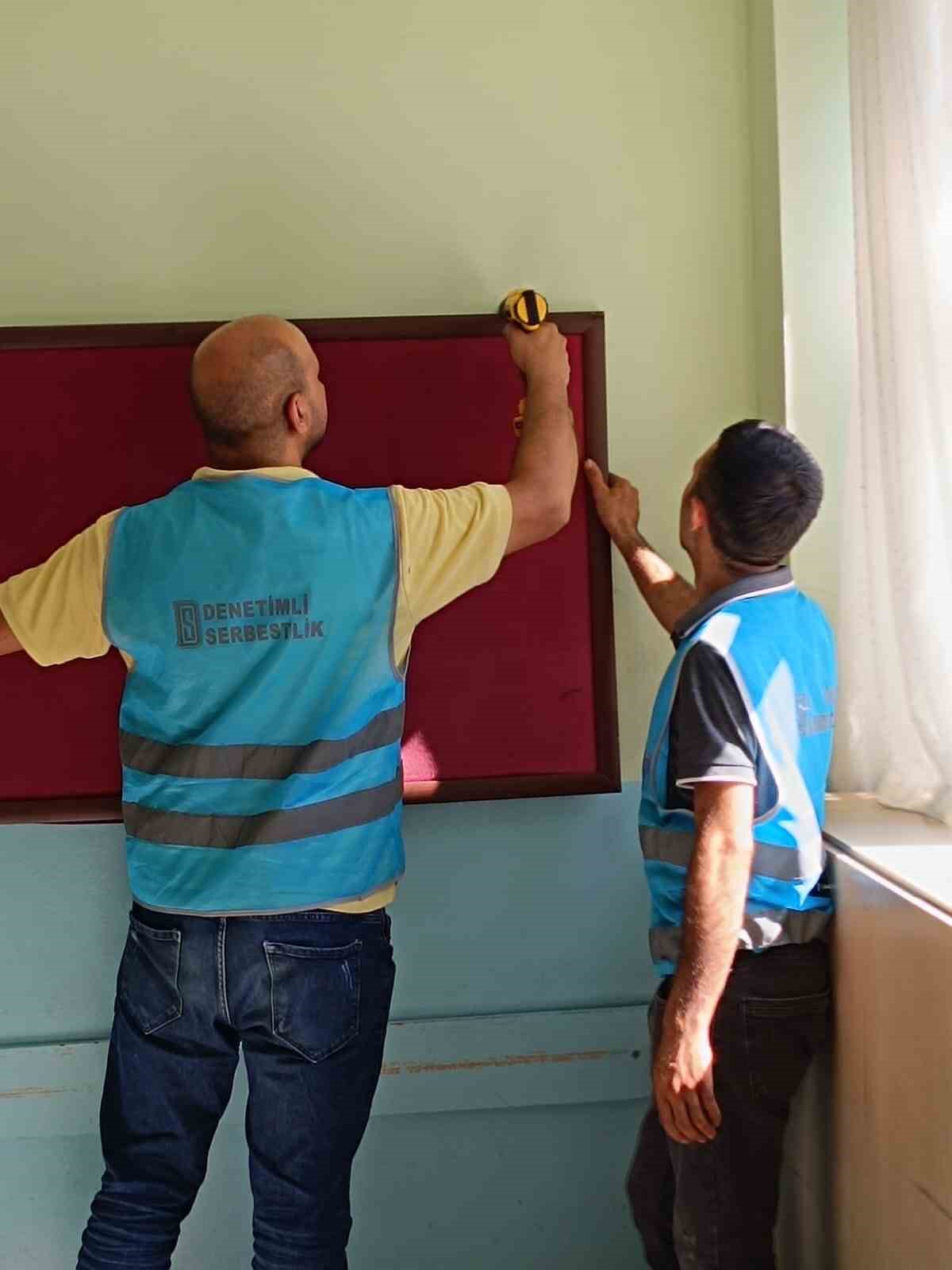 Denetimli serbestlik yükümlüleri okulları eğitime hazırlıyor
