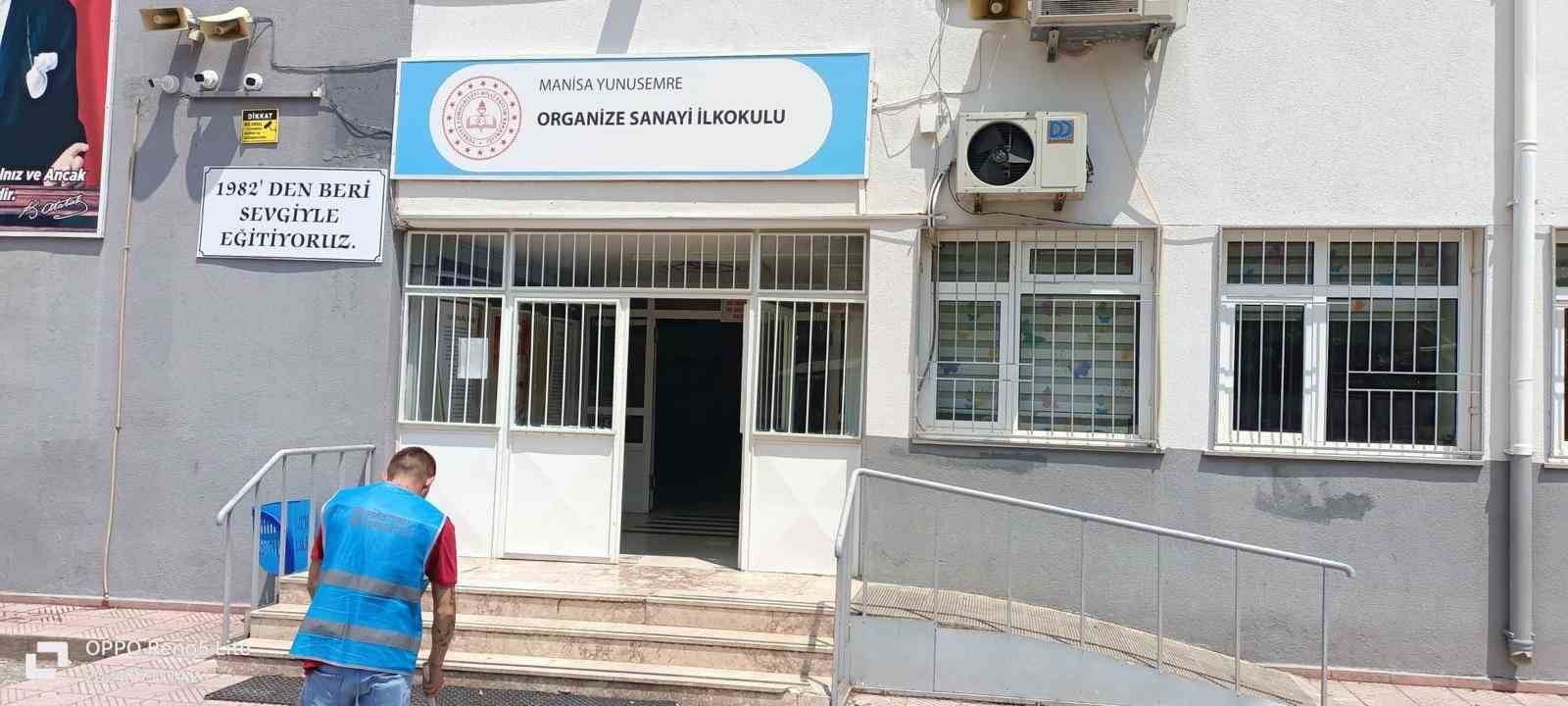 Denetimli serbestlik yükümlüleri okulları eğitime hazırlıyor
