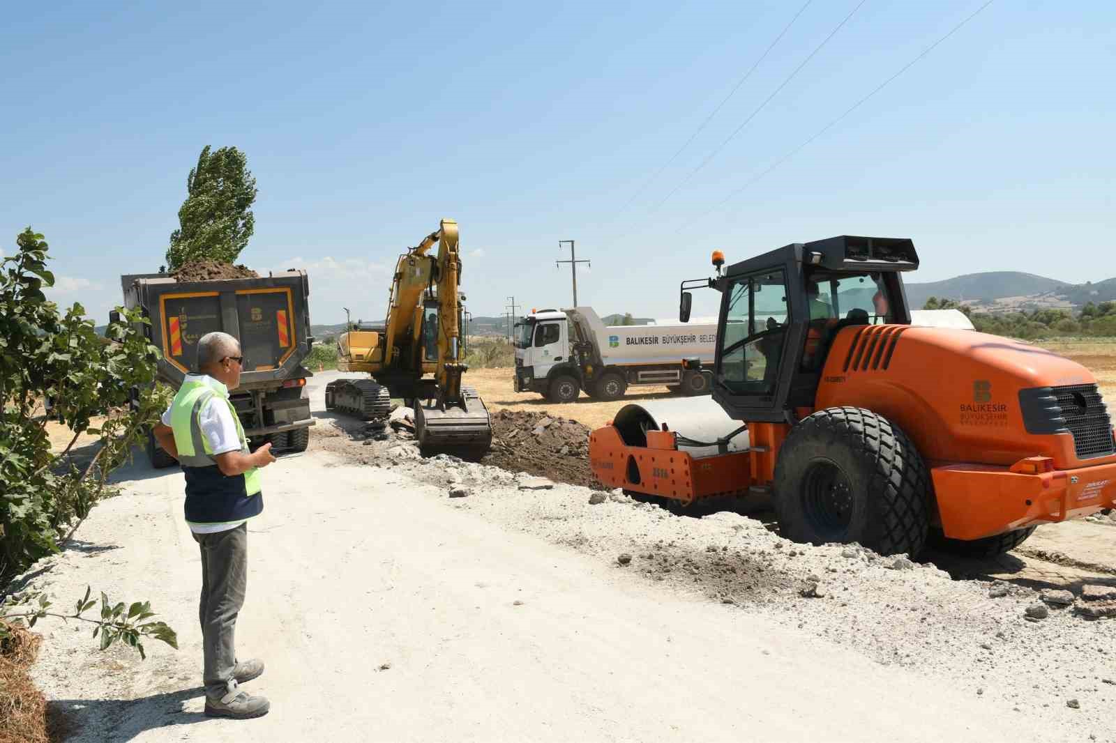 Balıkesir Büyükşehir, 4 ayda 30 kilometre yol yaptı
