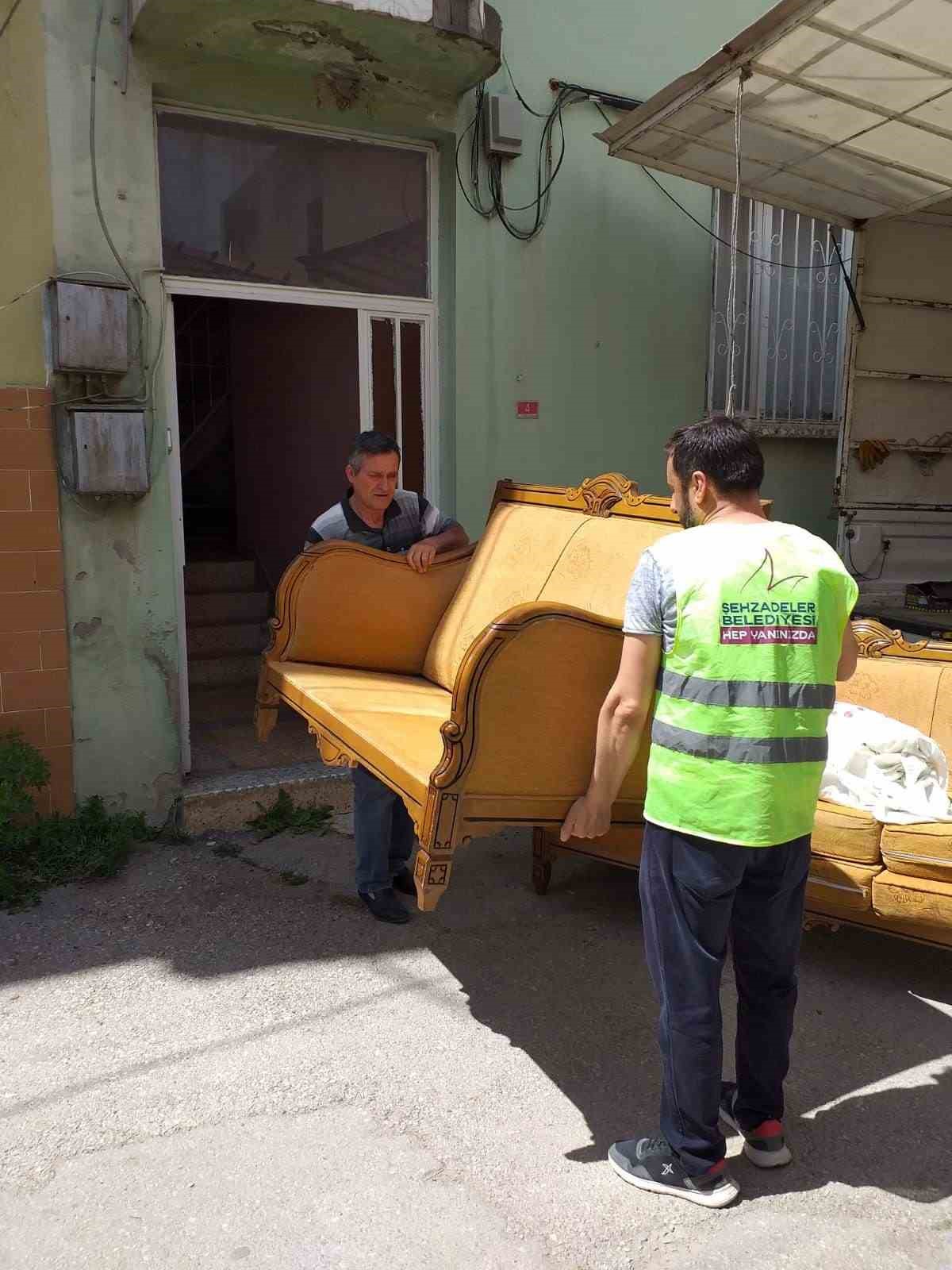 Şehzadeler’in atma paylaş projesi gönül bağlarını güçlendiriyor
