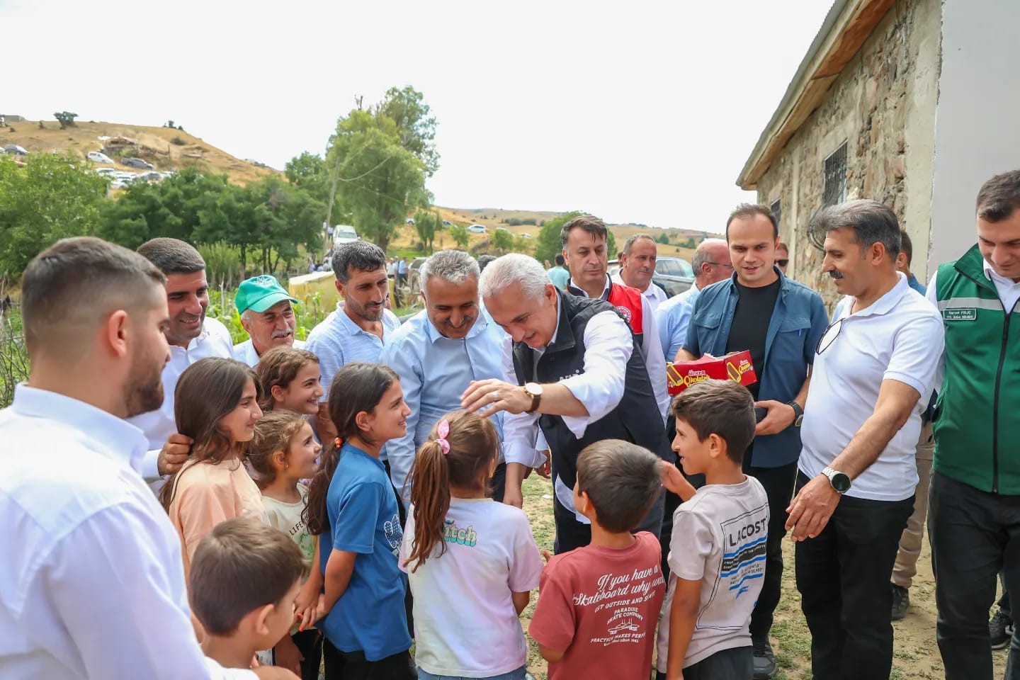 Terörden temizlenen yaylalar kuzu ve çocuk sesleriyle şenlendi
