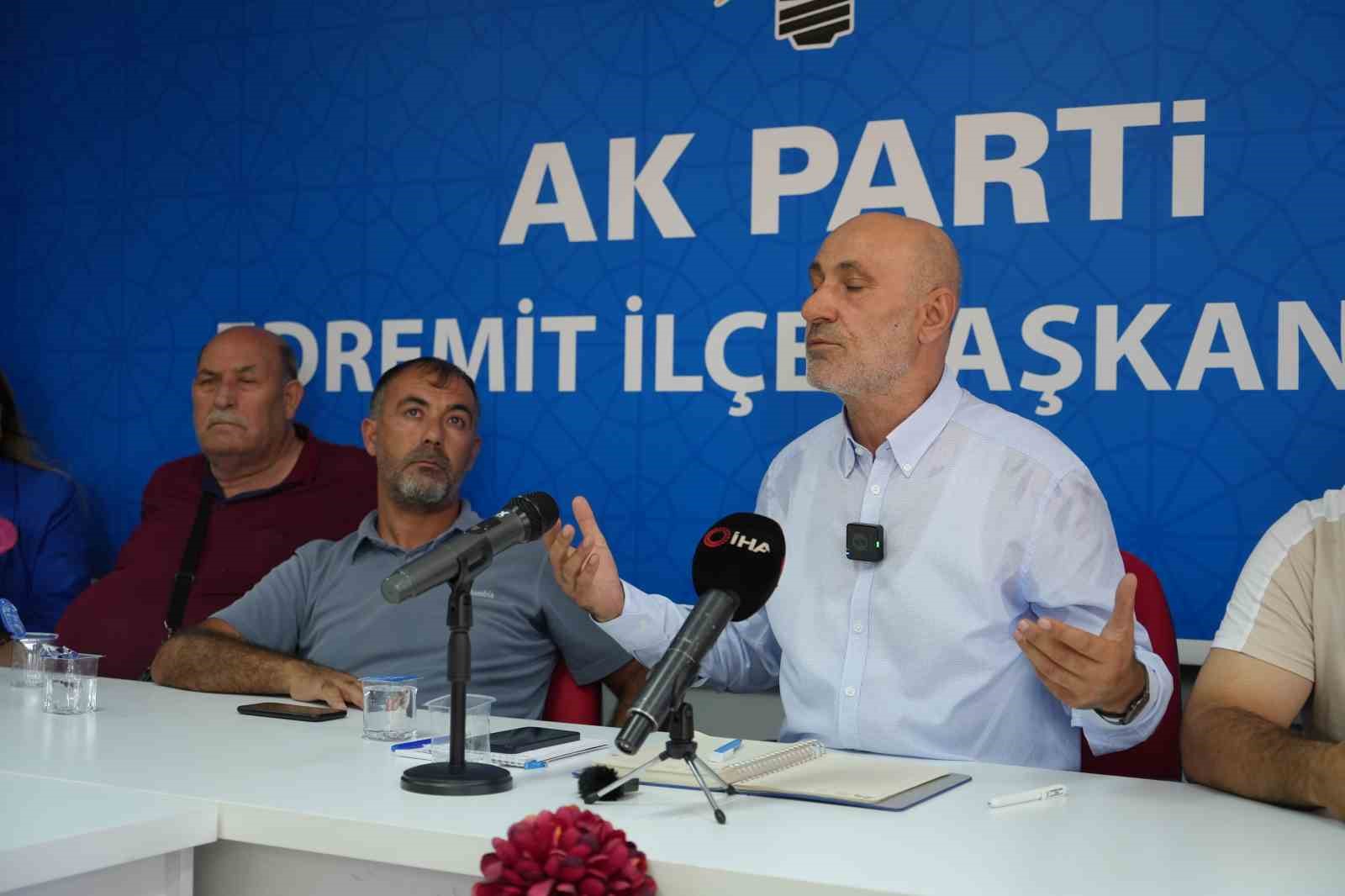 AK Parti Edremit İlçe Başkanı Tuna istifa etti
