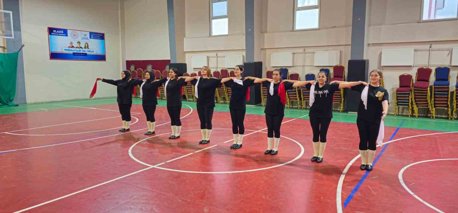 Elazığ’da gençlerden yaz okullarına yoğun  ilgi
