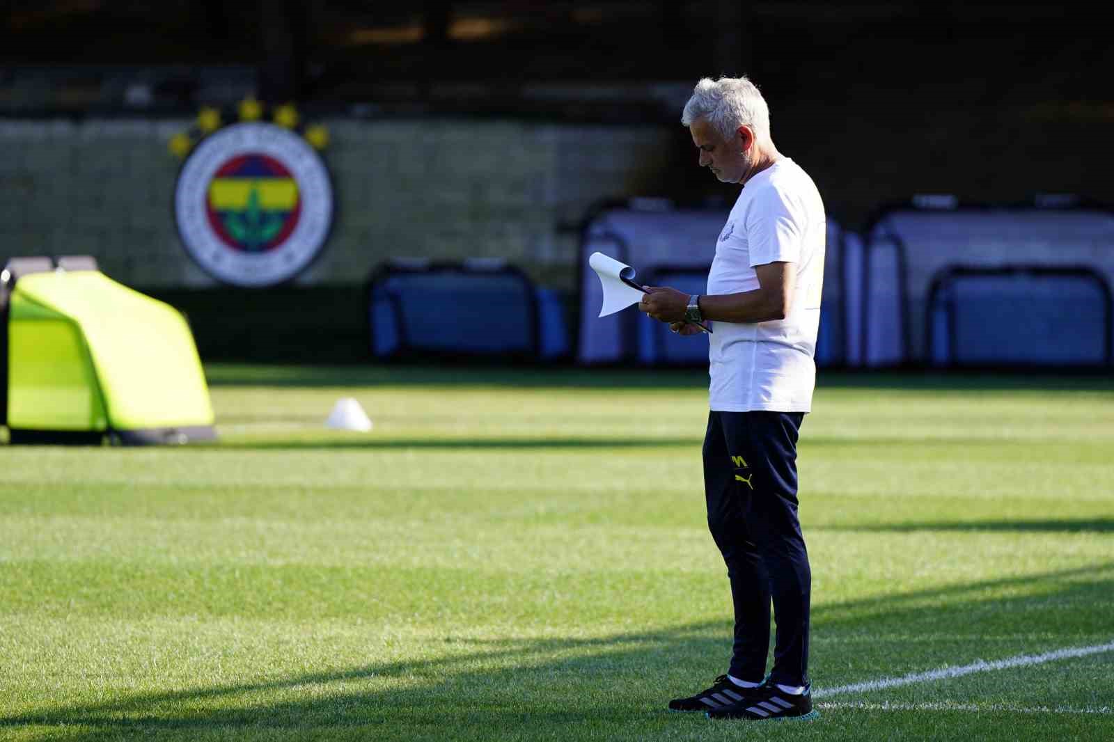 Fenerbahçe, Lugano maçı hazırlıkları tamamladı
