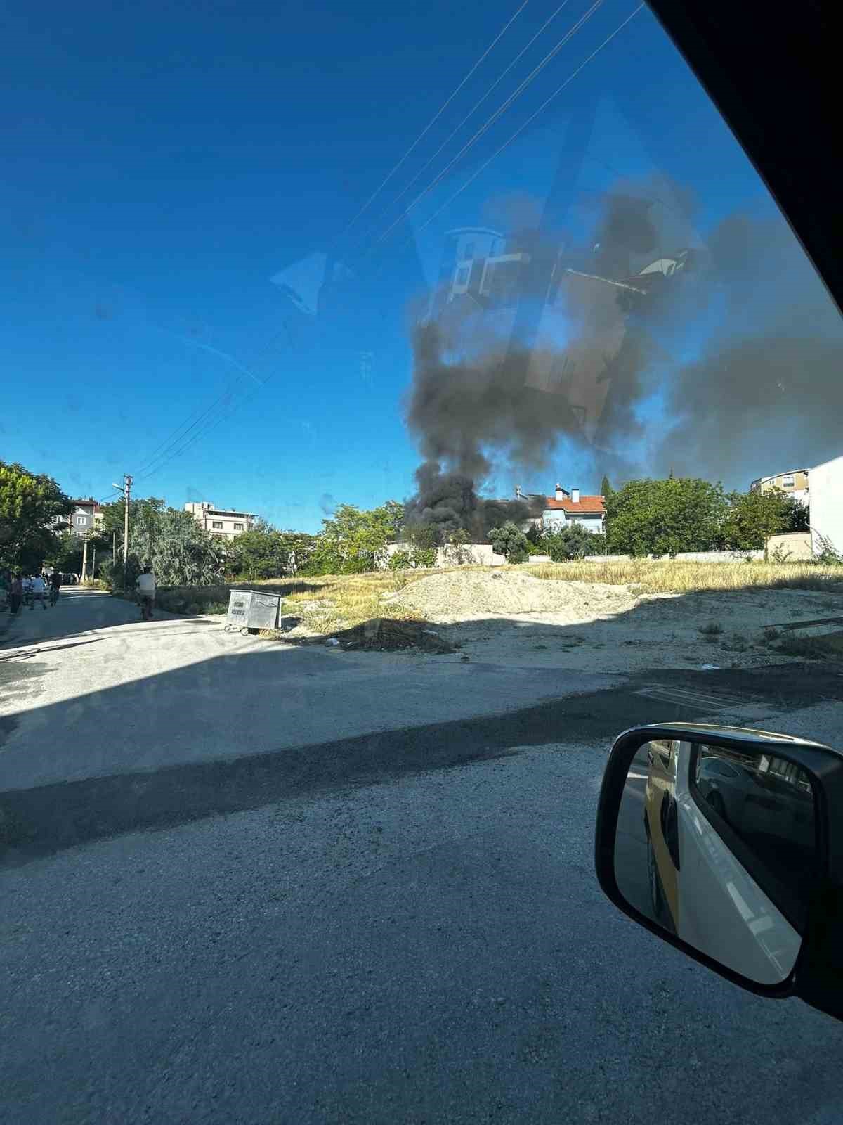 Burdur’da müştemilatta çıkan yangın eve sıçramadan söndürüldü
