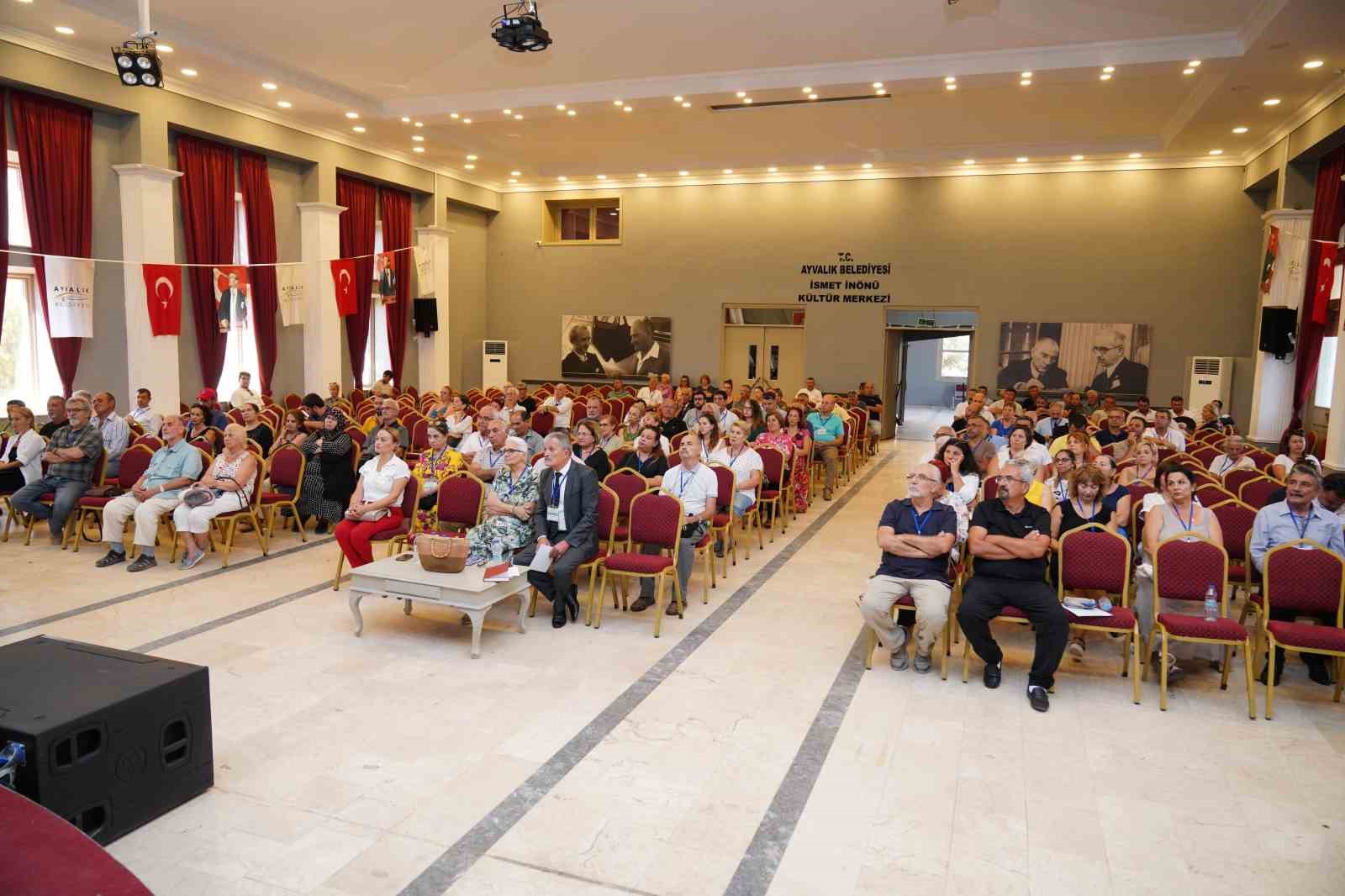 Ayvalık Kent Konseyi’nde Halil Coşkun’a güvenoyu
