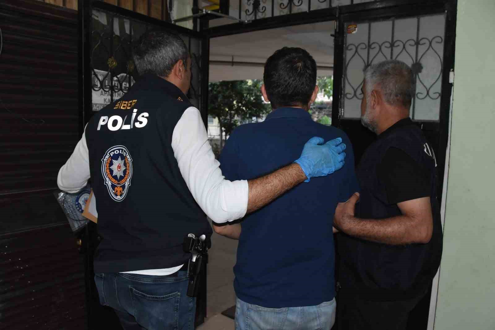 Mersin’de müstehcen yayın operasyonu: 5 tutuklama
