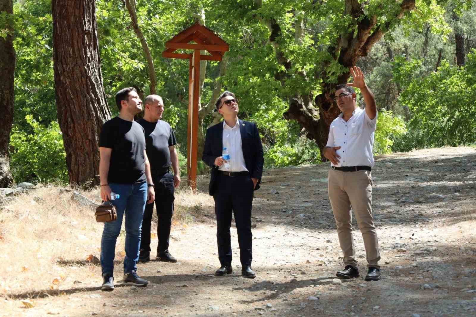 Kaymakam Gündoğdu, Çağlayan Tabiat Parkı’nda incelemelerde bulundu
