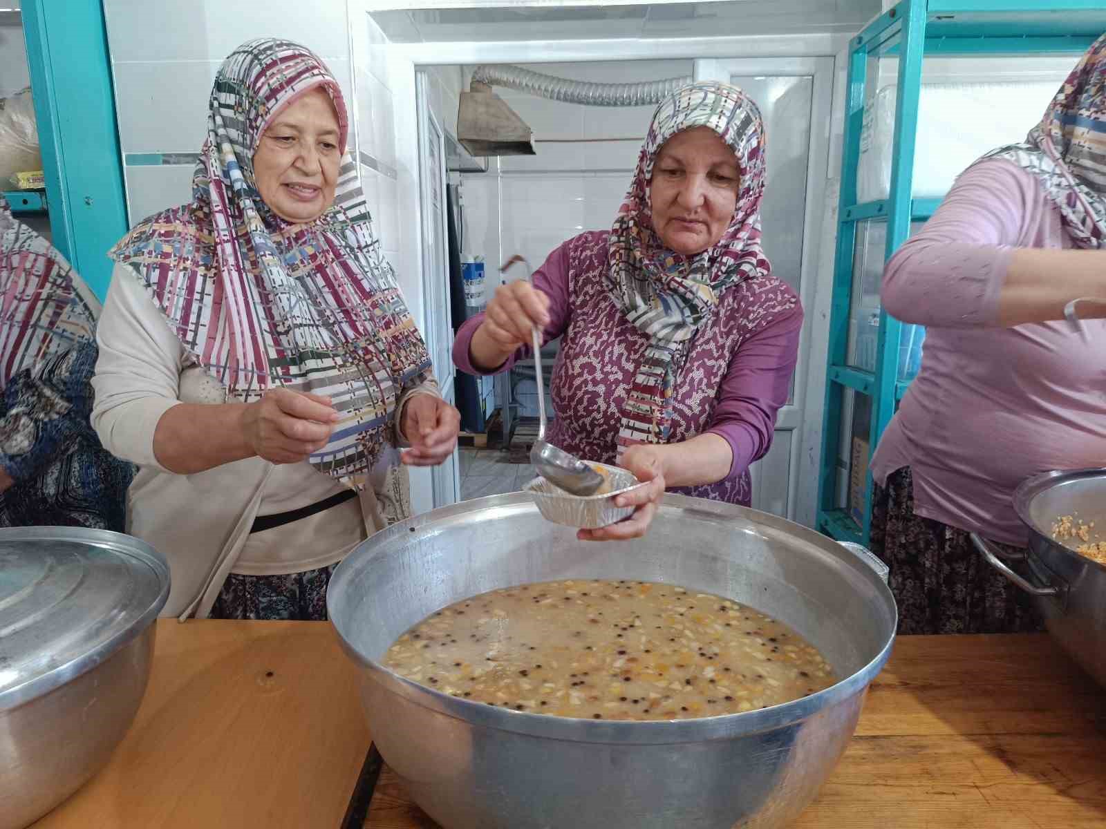 Bilecik’te asırlık gelenek köy kadınları tarafından yaşatılıyor
