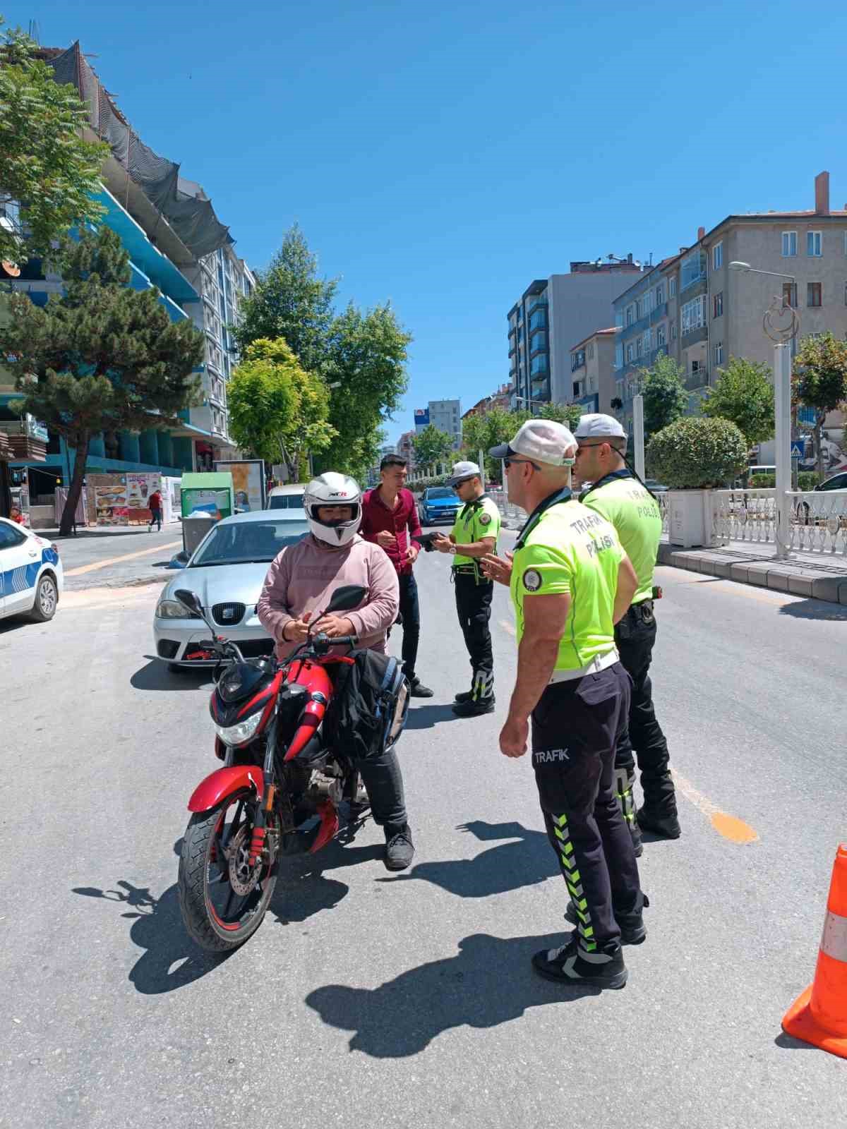 Niğde’de 103 motosiklet trafikten men edildi
