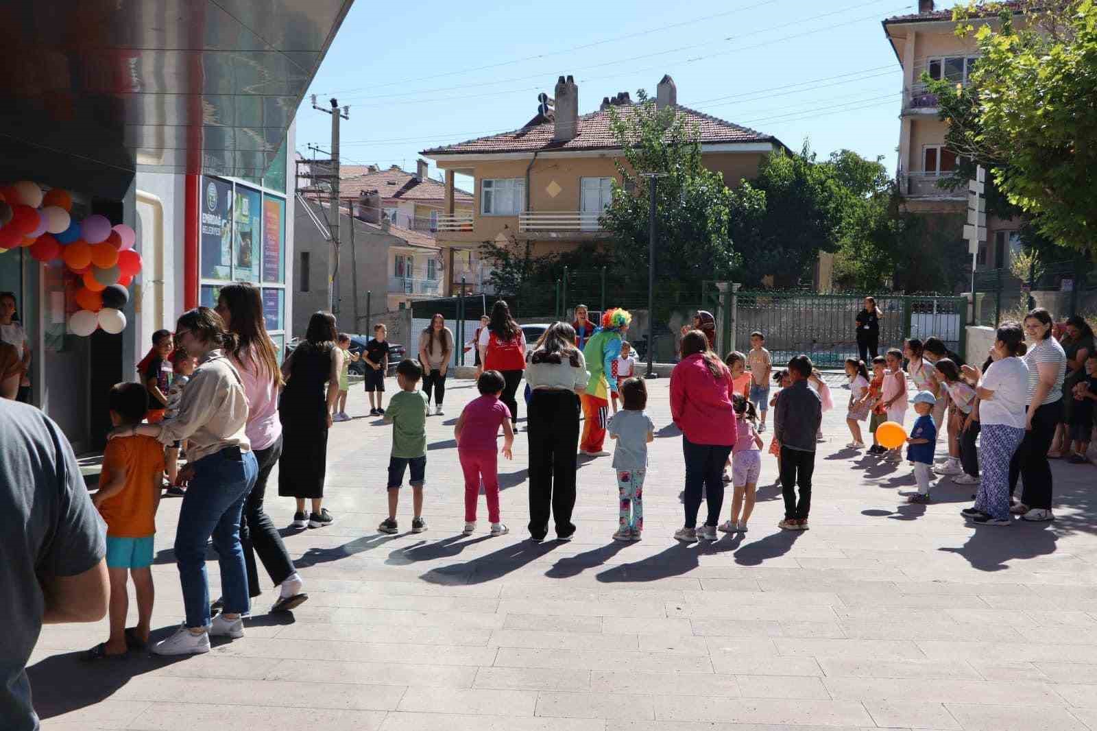 Emirdağ’da çocuk şenliği düzenlendi
