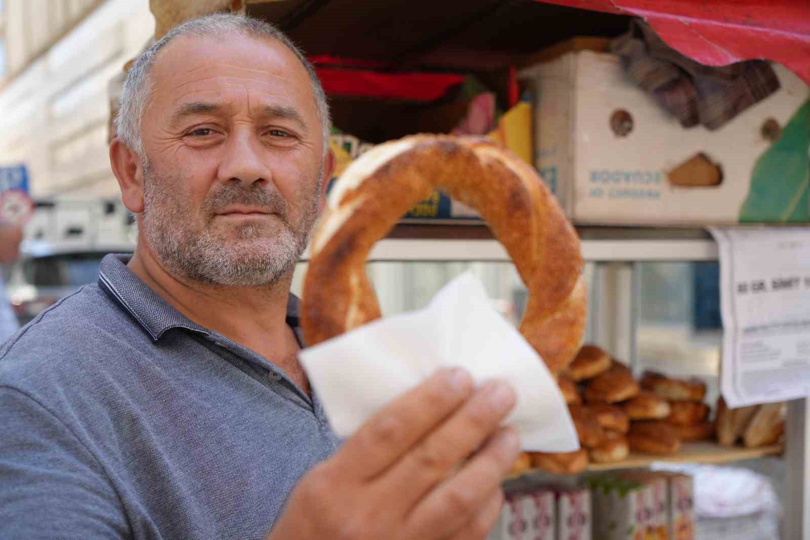 Samsun’da 80 gram simit 10 TL oldu
