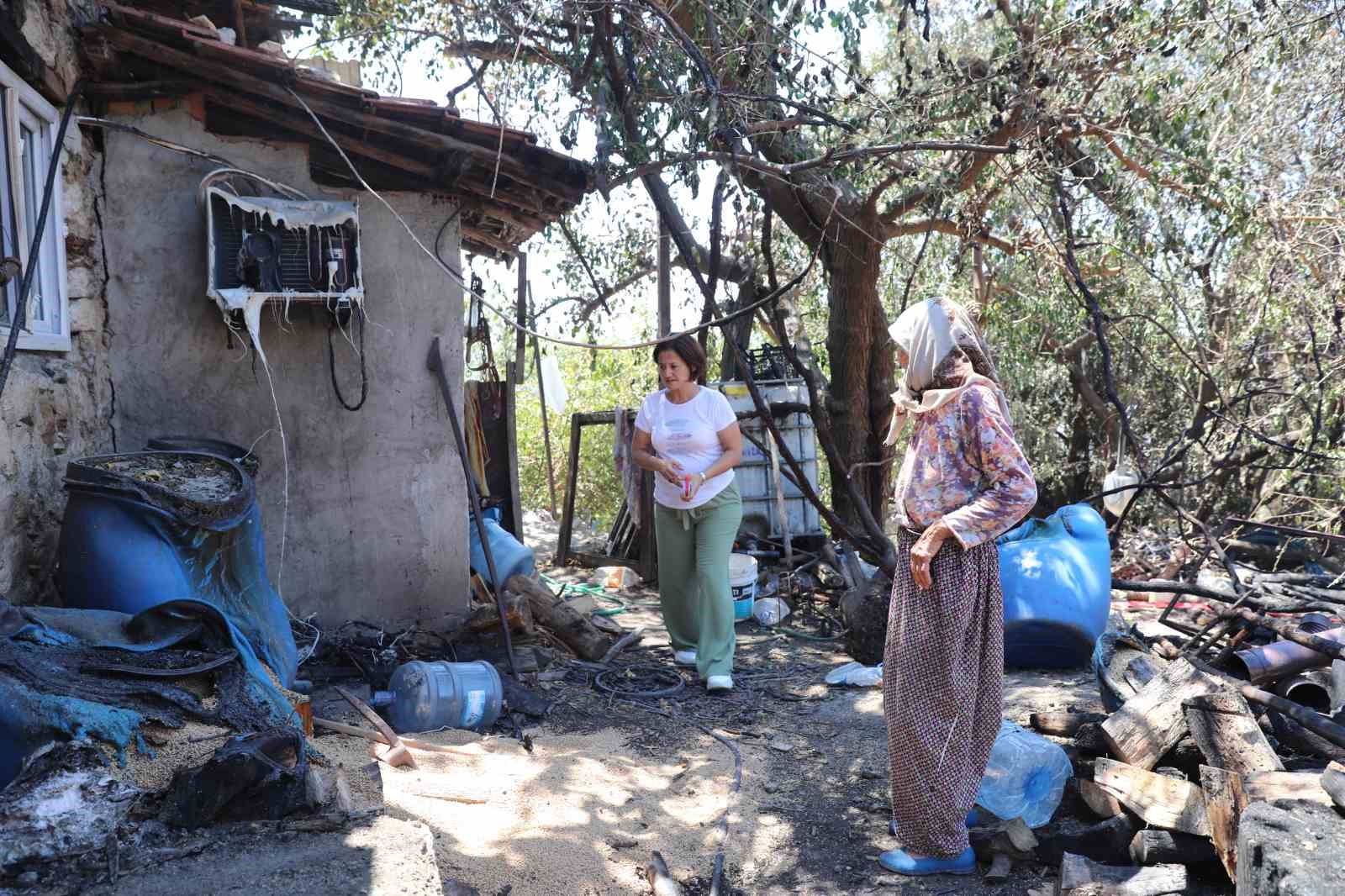 Yumaklar Mahallesi’nde yangın sonrası hasar tespit çalışması yapıldı
