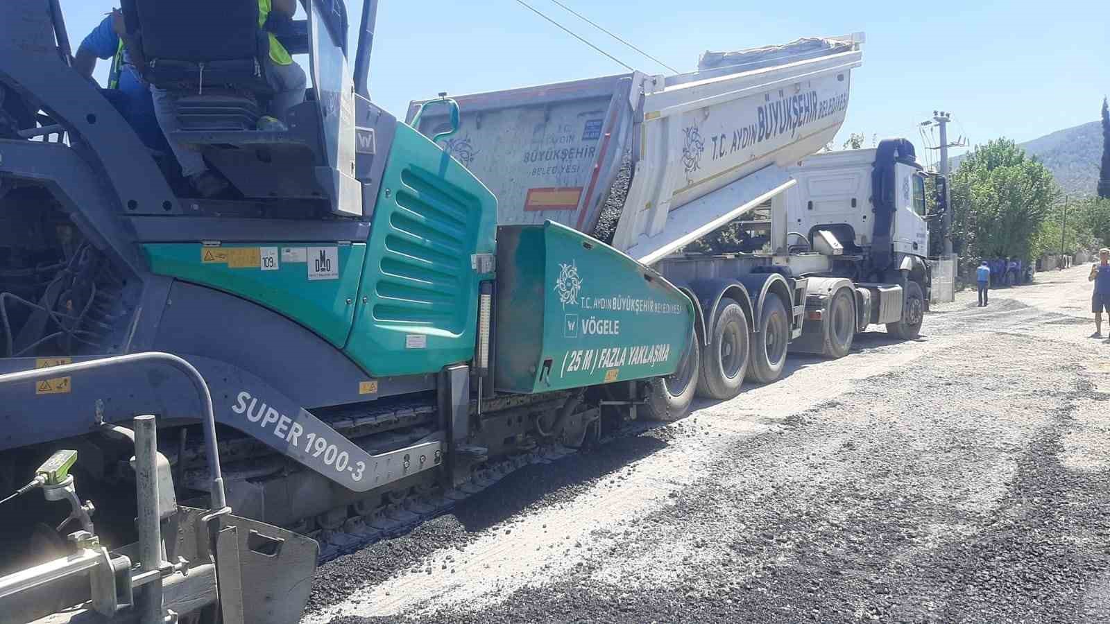 Aydın Büyükşehir Belediyesi Haydere yolunu yeniliyor
