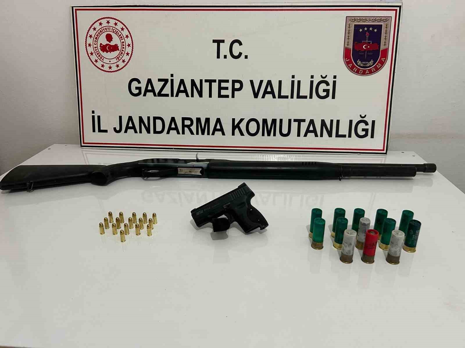 Gaziantep’te silah kaçakçılığı ve uyuşturucu operasyonu: 6 gözaltı
