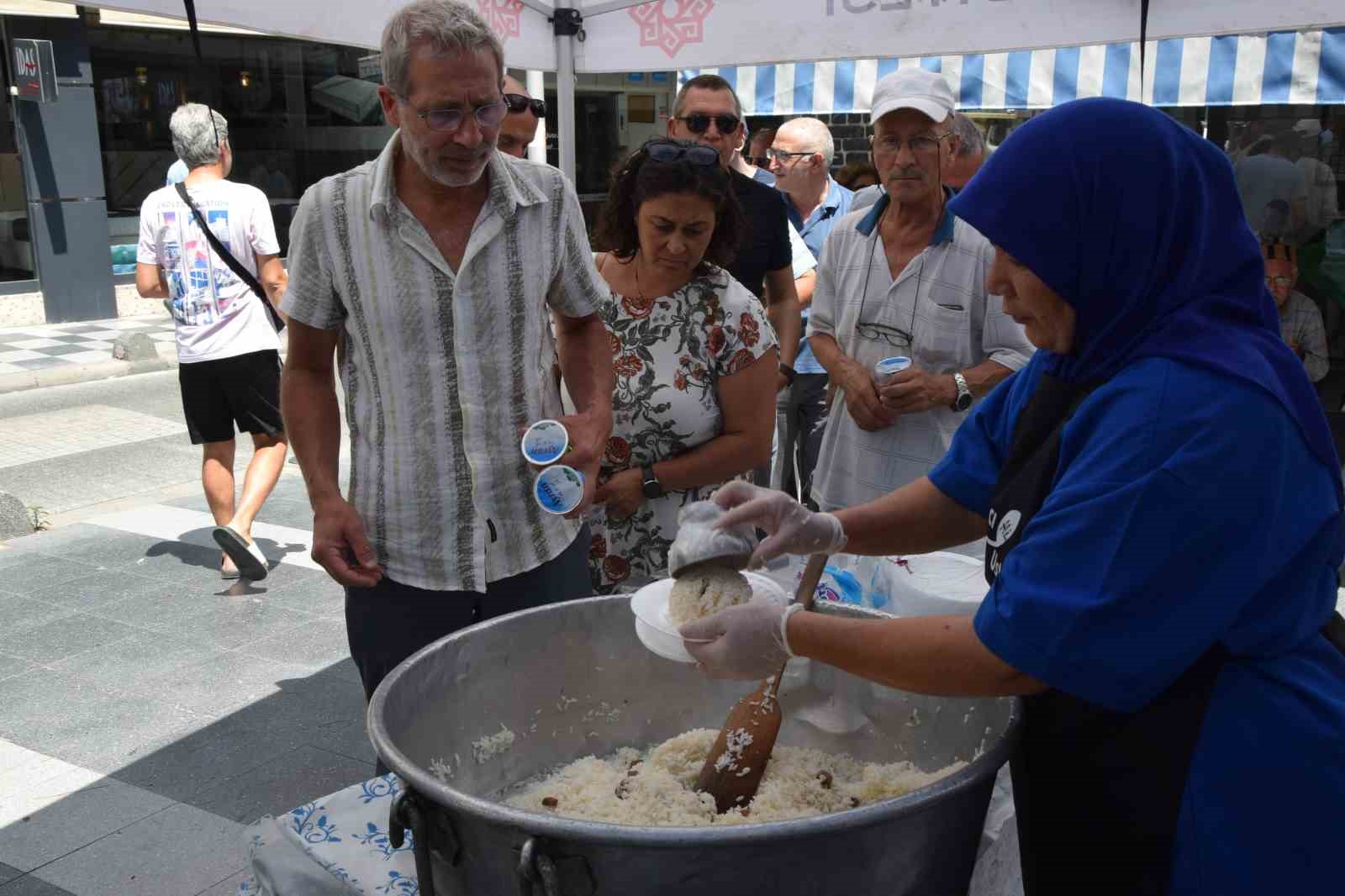 Müşerref Yırcalı dua ve pilav hayrı ile anıldı
