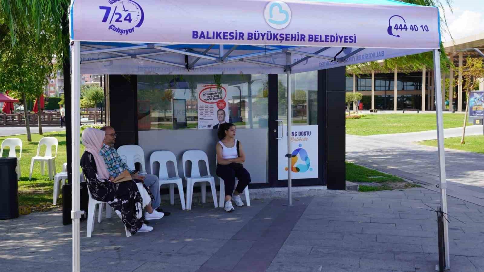 Büyükşehir, gençlerin yanında olmaya devam ediyor
