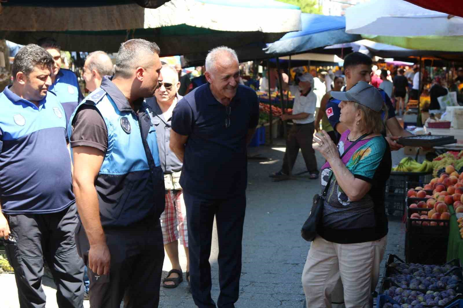 Atakum’da zabıtadan pazar denetimi
