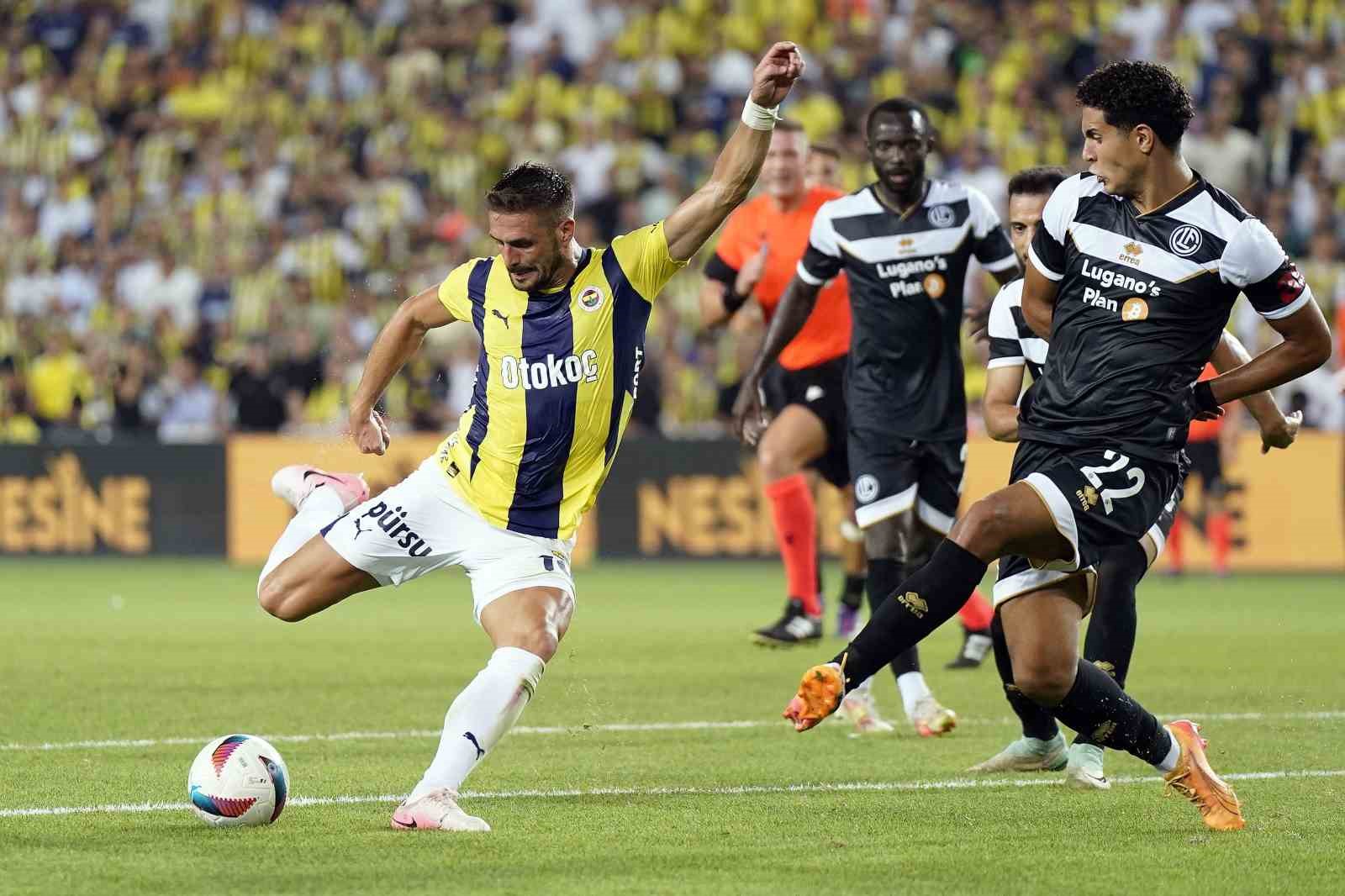 UEFA Şampiyonlar Ligi 2. Eleme Turu: Fenerbahçe: 0 - FC Lugano: 1 (İlk yarı)
