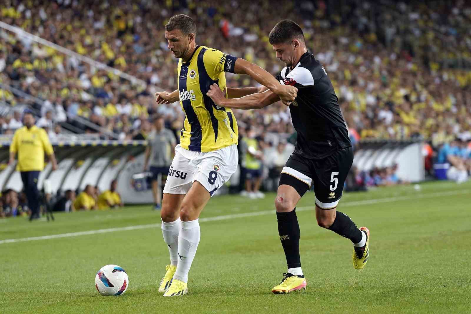 UEFA Şampiyonlar Ligi 2. Eleme Turu: Fenerbahçe: 0 - FC Lugano: 1 (İlk yarı)
