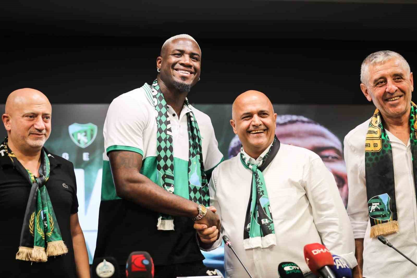 Kocaelispor’un yeni transferi Marcao
