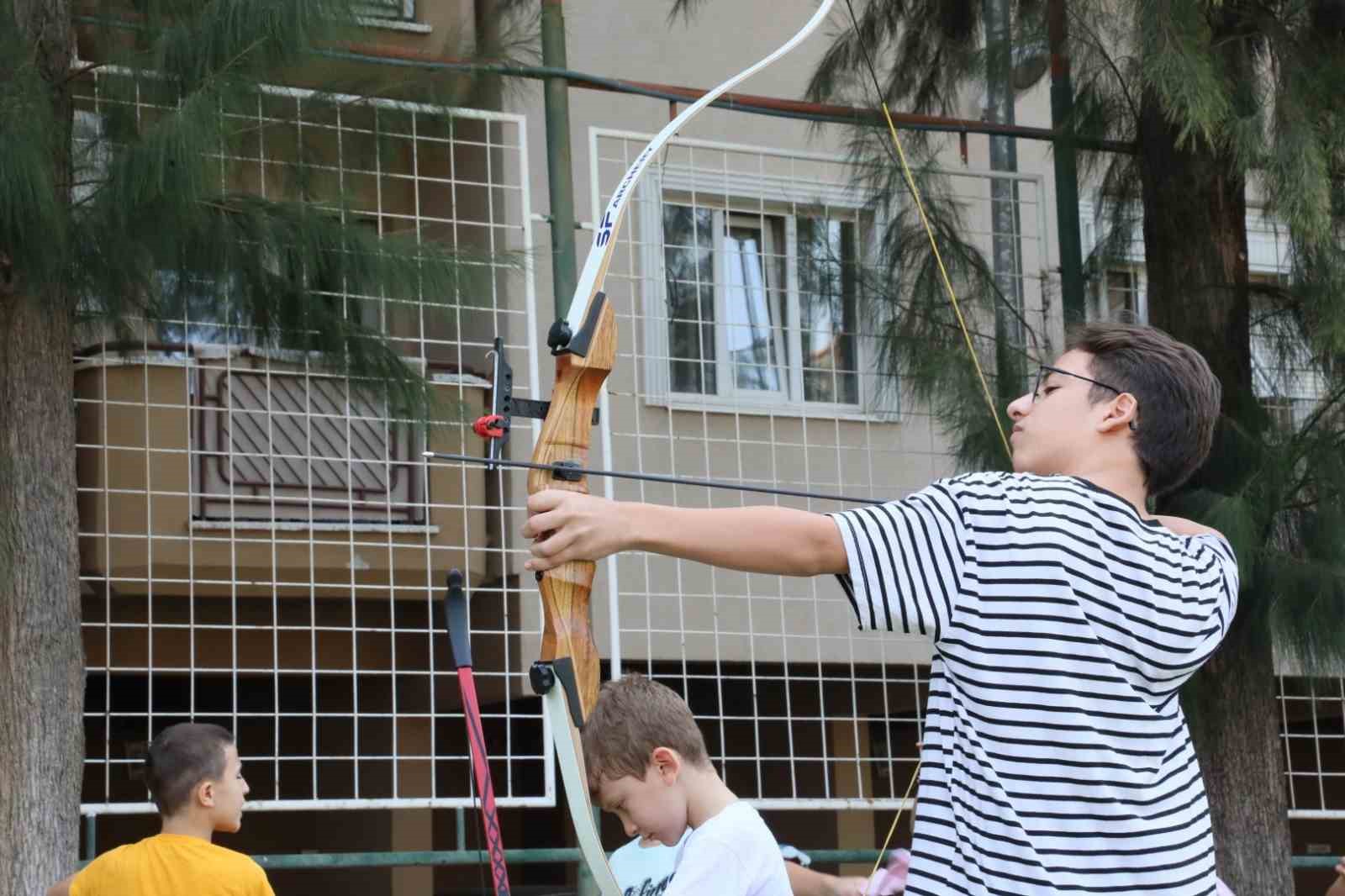 Aydın Büyükşehir Belediyesi’nden 35 branşta yaz kursu
