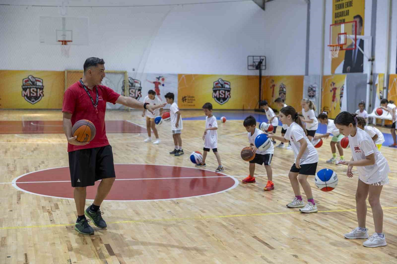 Basketbol kursuna yaz döneminde büyük ilgi
