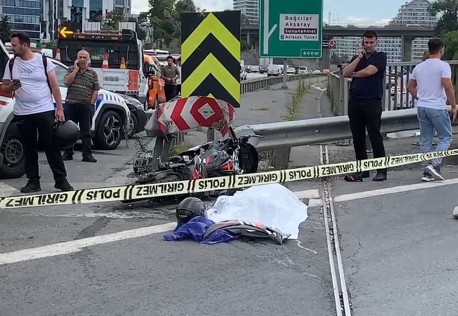 Bağcılar’da motosikleti ile kaza yapan polis memuru hayatını kaybetti
