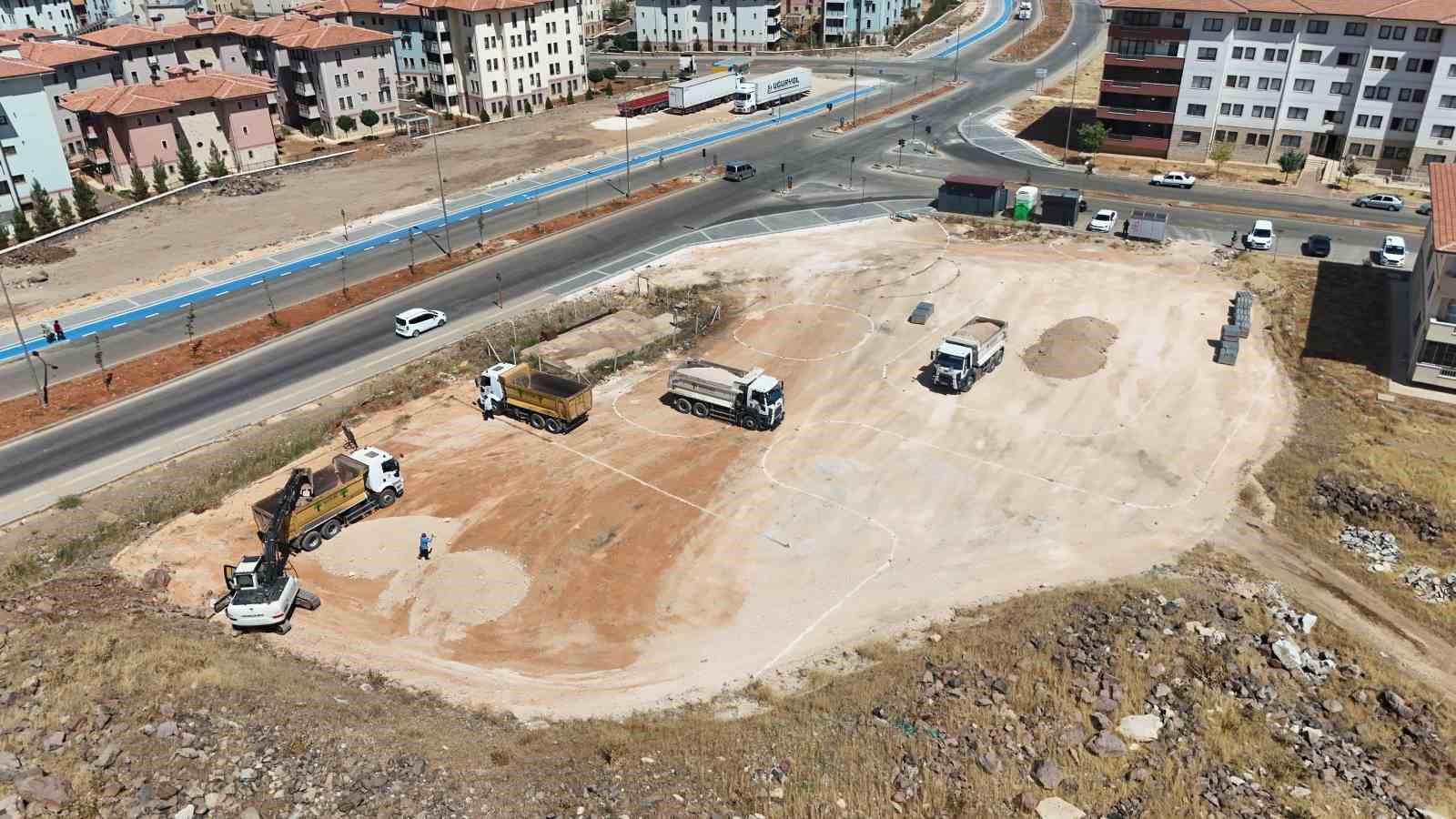 Şehitkamil’den Kuzeyşehir’e 2 park birden
