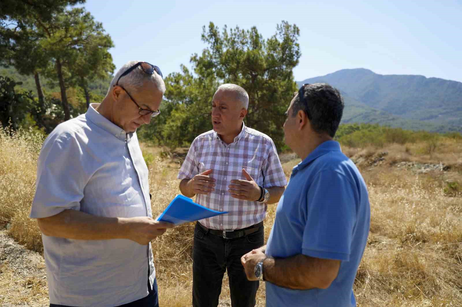 Başkan Özçelik, mesaiye temizlik işleri şantiyesinde başladı
