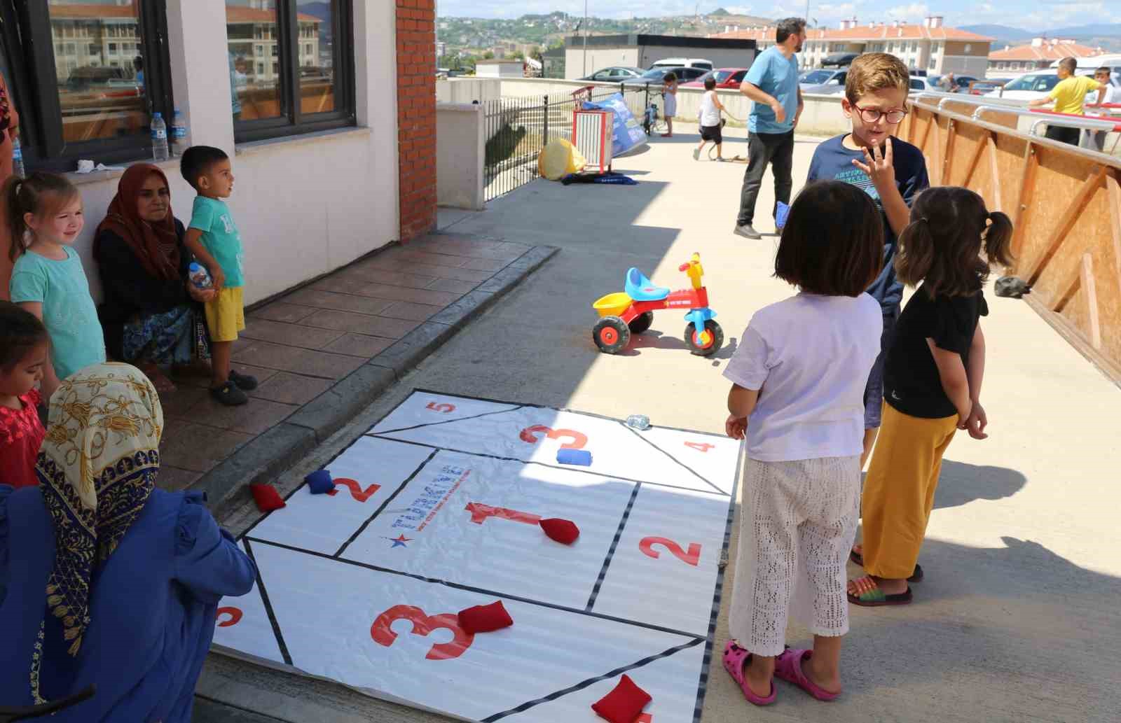 İlkadım’da camiler çocukların sesiyle şenleniyor
