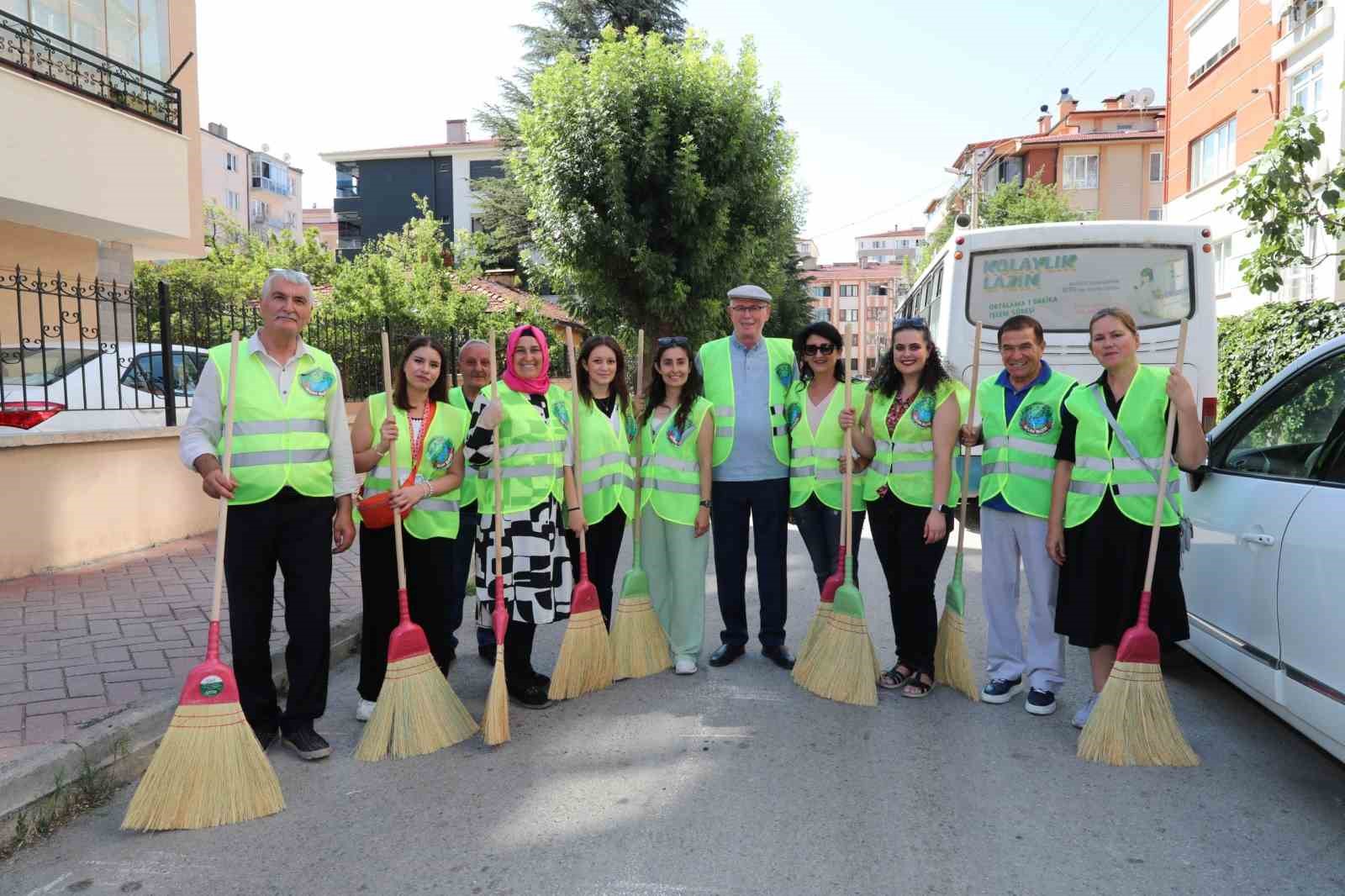 Gökmeydan Mahallesi’nden örnek “Temizlik Hareketi” başladı
