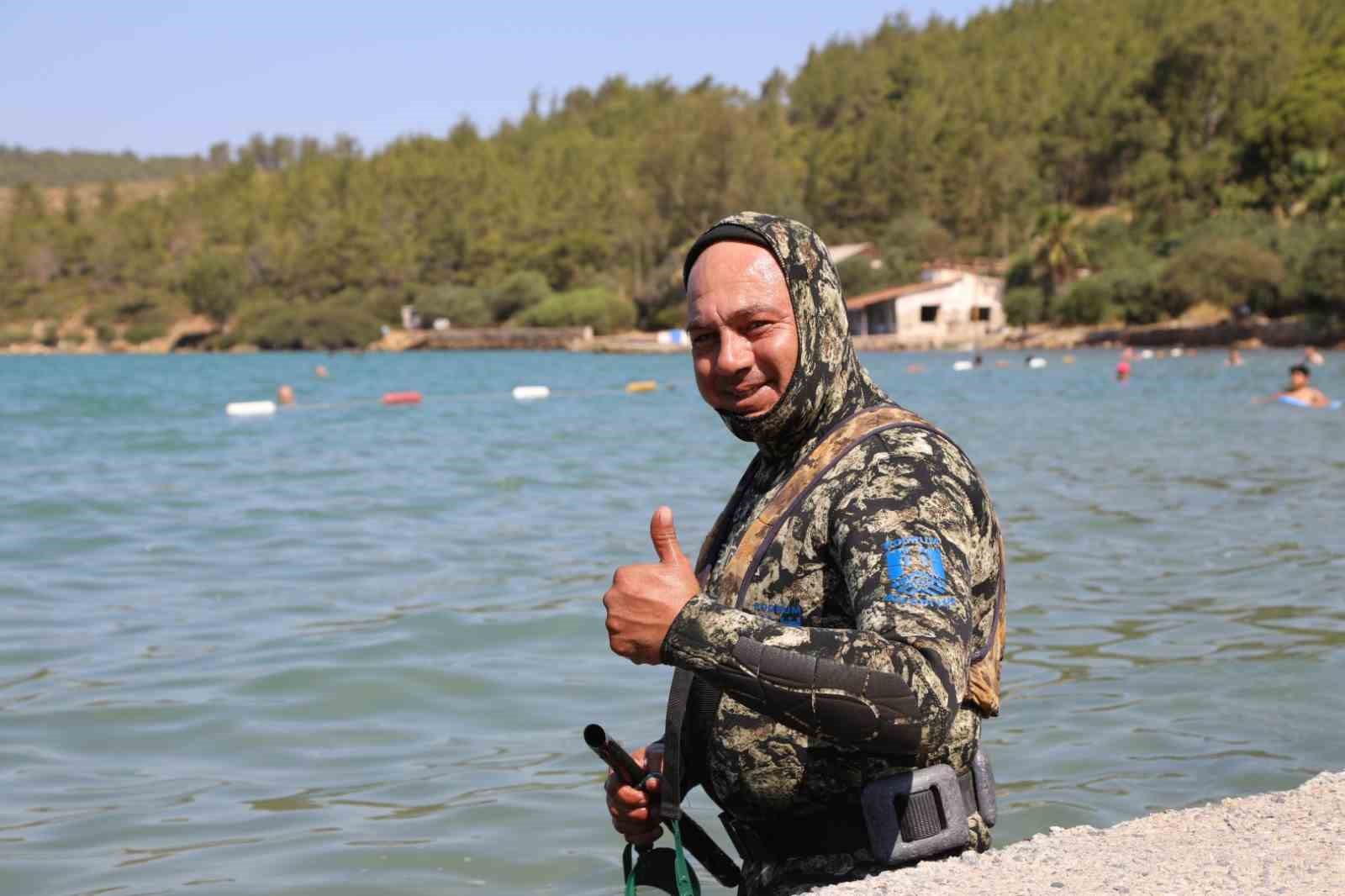 Güvercinlik’te deniz dibi temizliği
