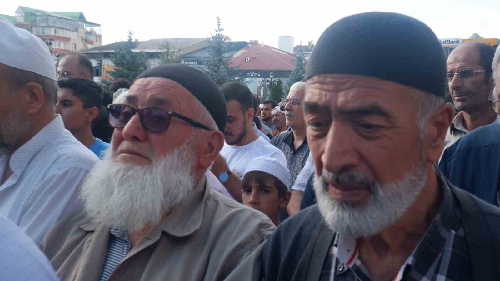 Haniye için Erzurum’da gıyabi cenaze namazı kılındı
