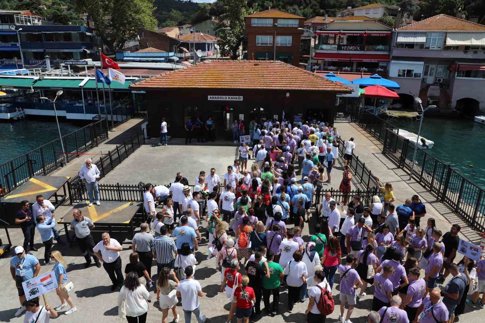 75 ülkenin gençleri Boğaz turu yaptı
