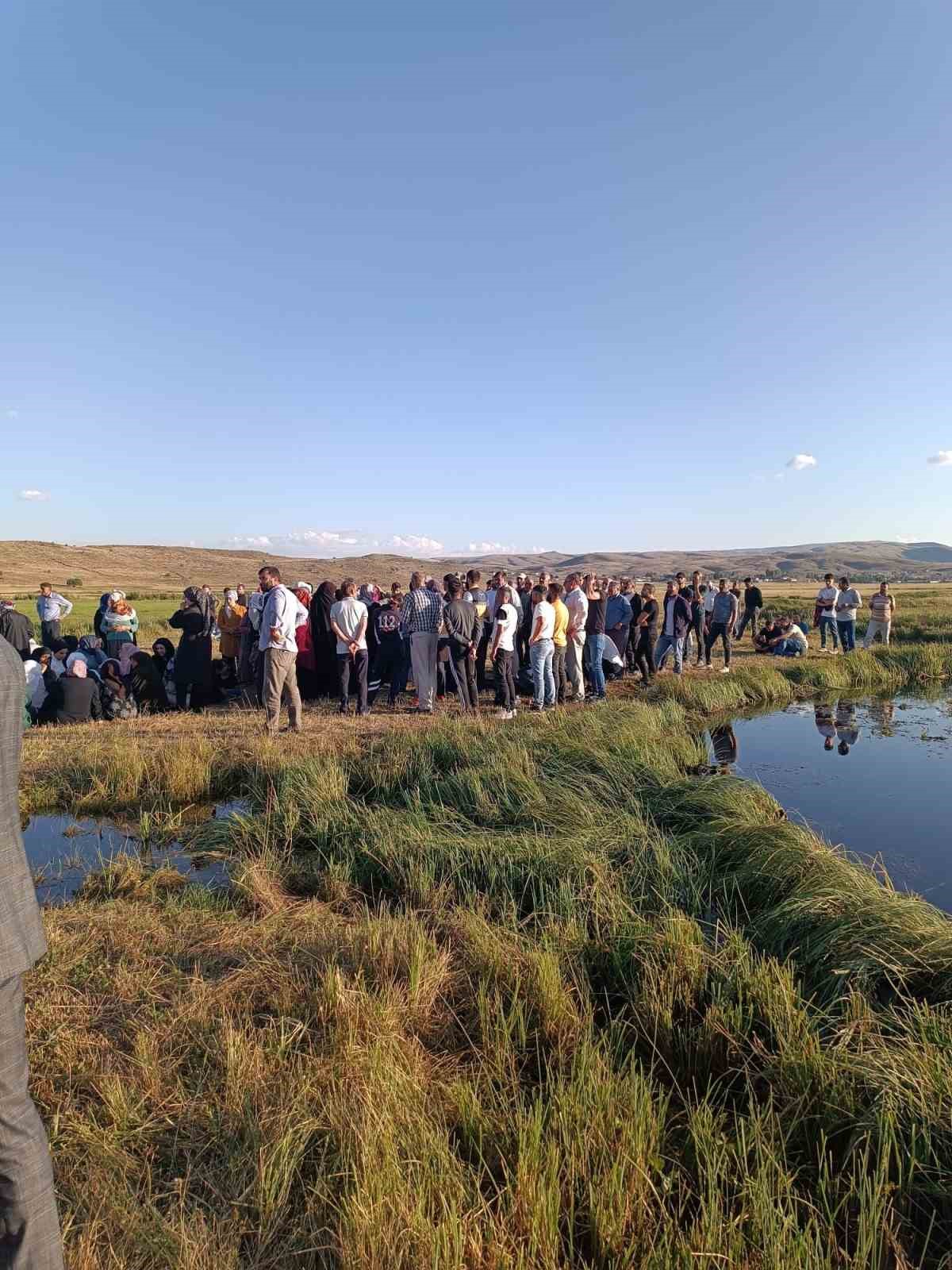 Bingöl’de ikiz kardeşler derede boğuldu
