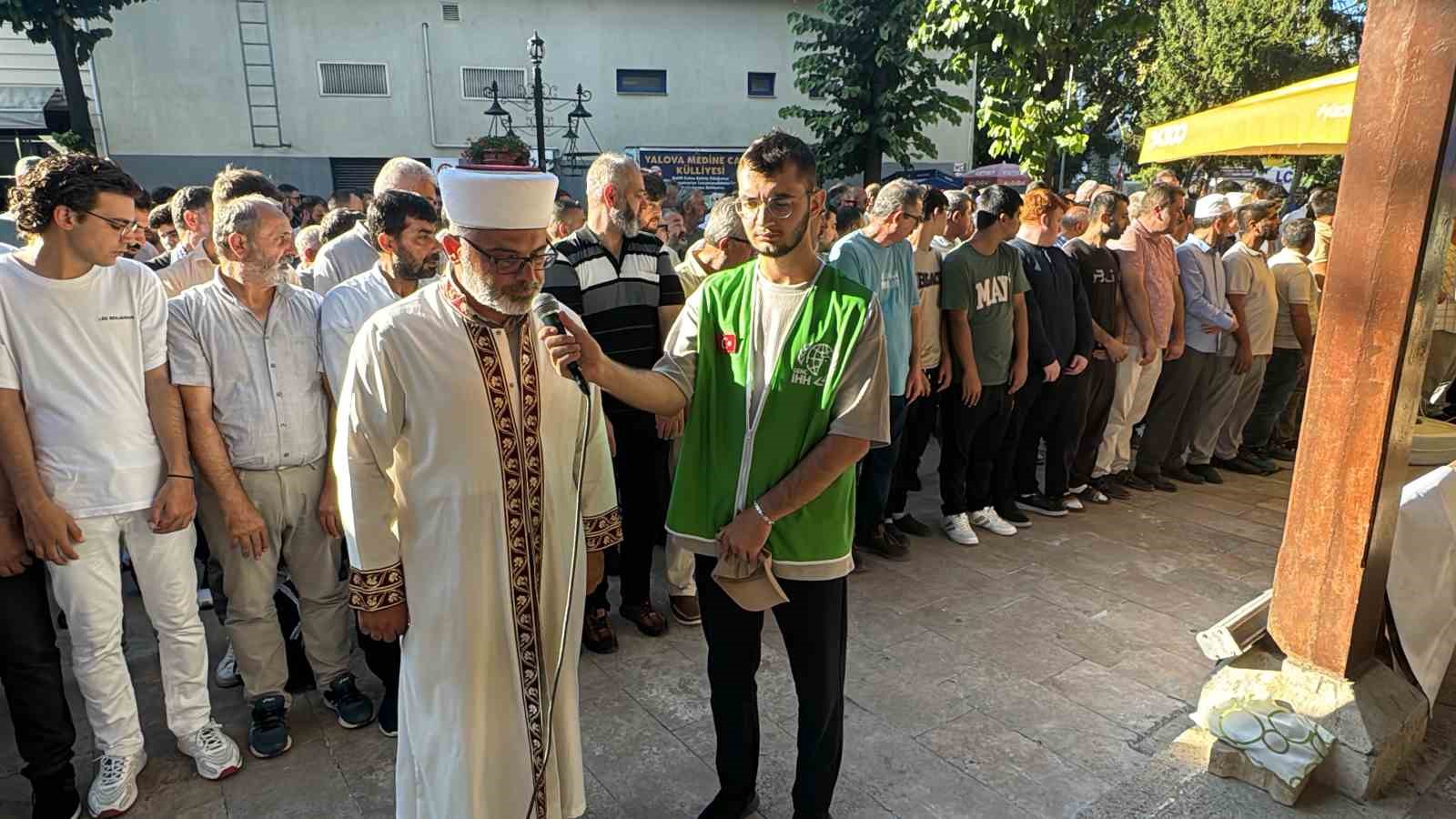 Yalova’da Haniye için gıyabi cenaze namazı kılındı
