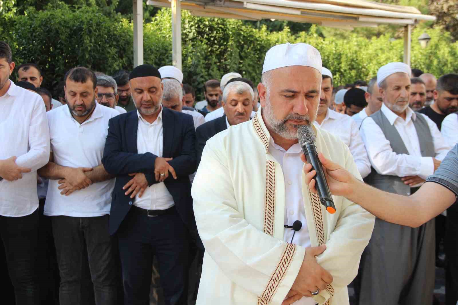 Cizre’de İsmail Haniye için gıyabi cenaze namazı kılındı
