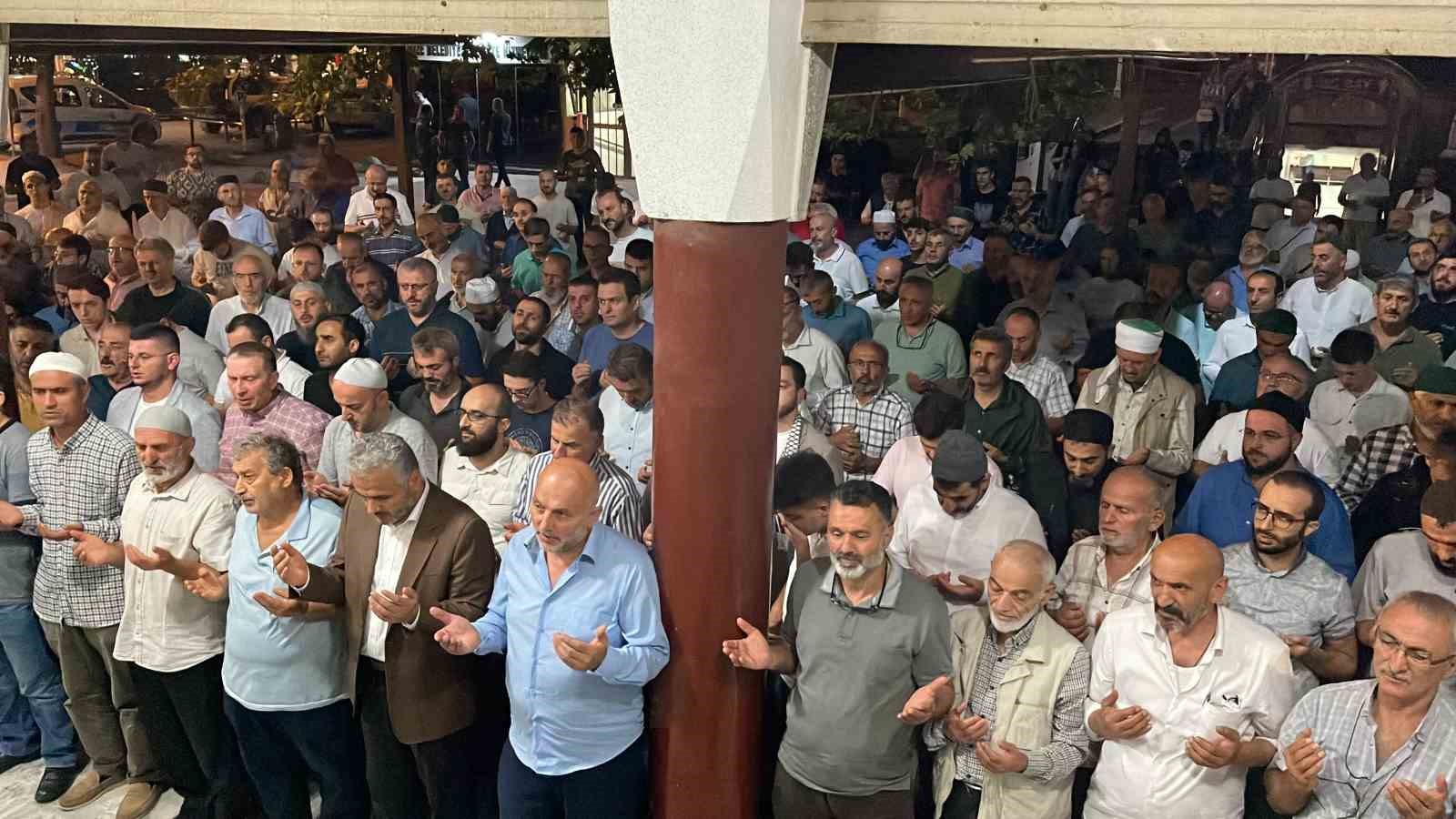 Rize’de Hamas lideri Haniye için gıyabi cenaze namazı kılındı
