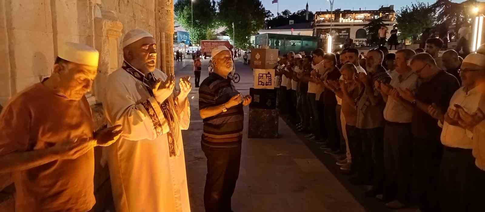 Kırşehir’de Haniye için gıyabi cenaze namazı kılındı
