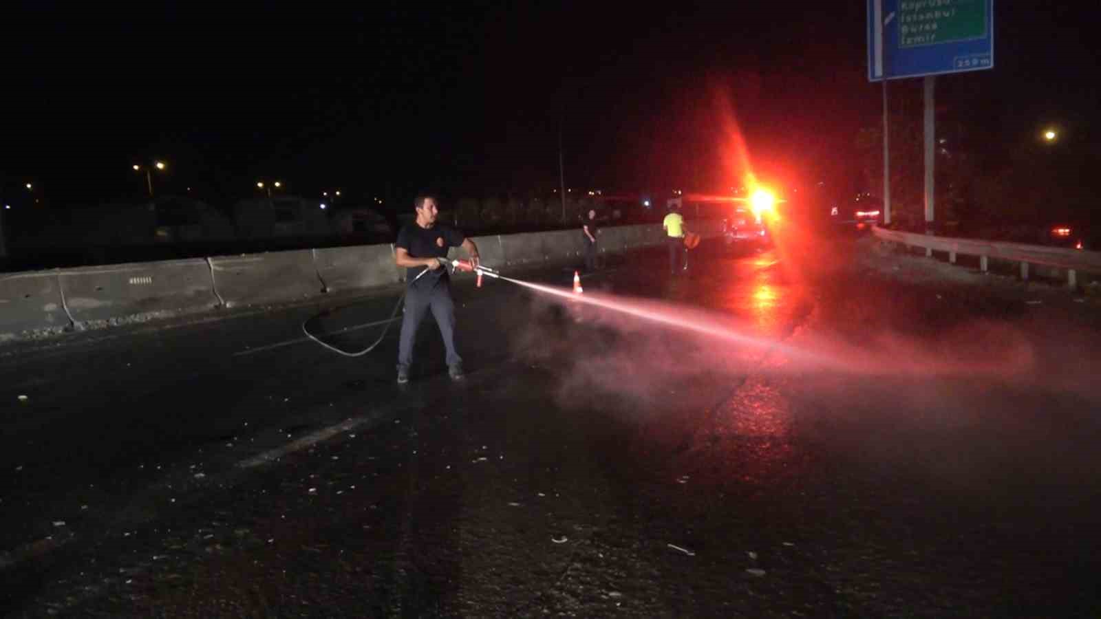 Yalova’da otomobilin çarptığı baba ve oğlu hayatını kaybetti
